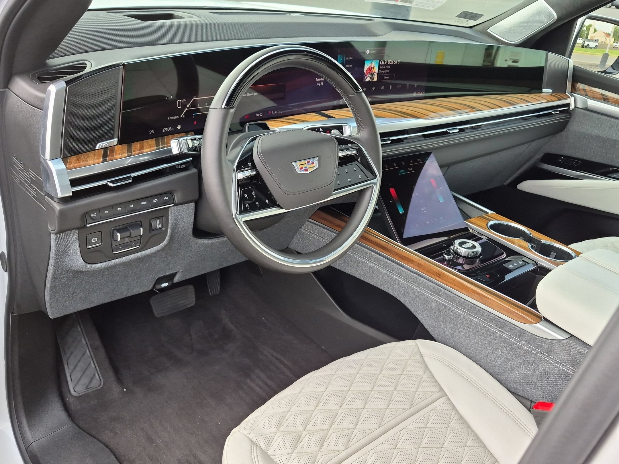 2025 Cadillac Escalade Sport Platinum