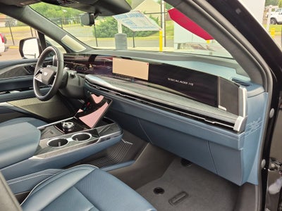 2025 Cadillac ESCALADE IQ Luxury 2