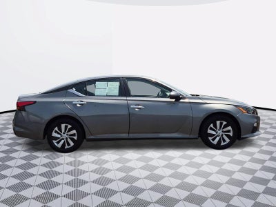 2022 Nissan Altima S FWD