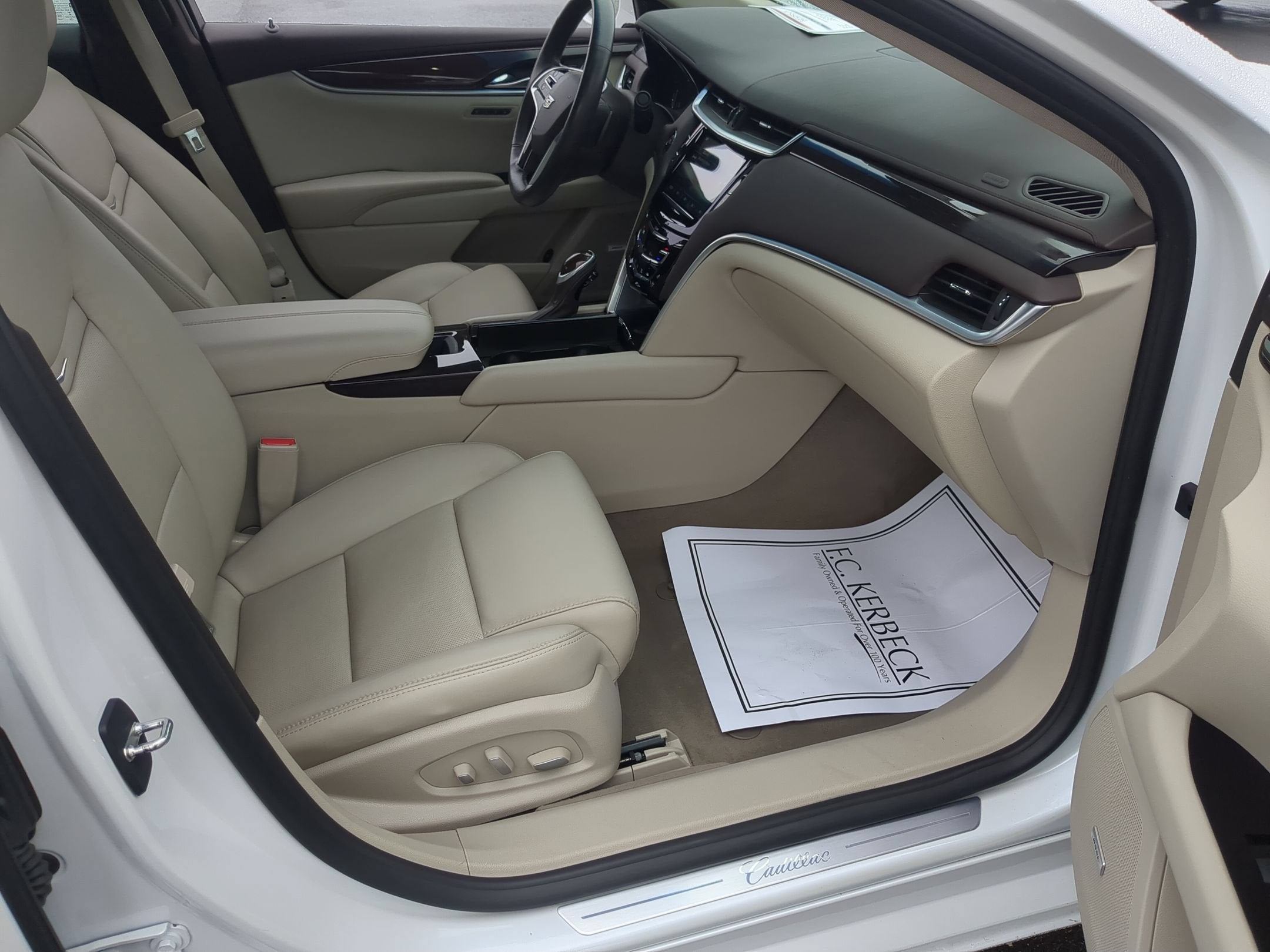 2016 Cadillac XTS Luxury Collection