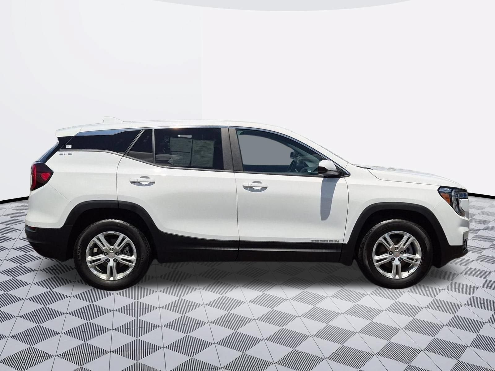 2023 GMC Terrain SLE