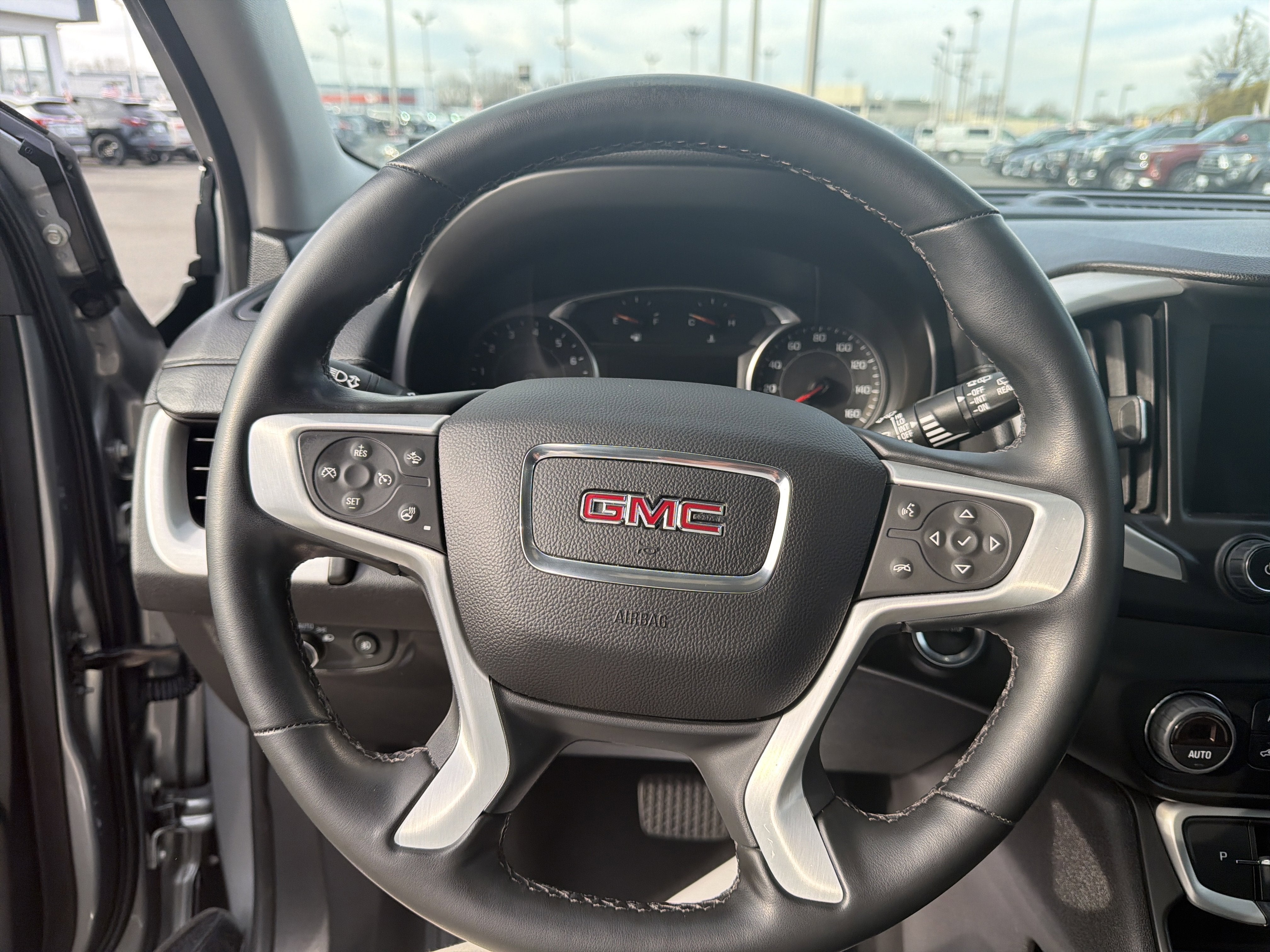 2023 GMC Terrain SLT