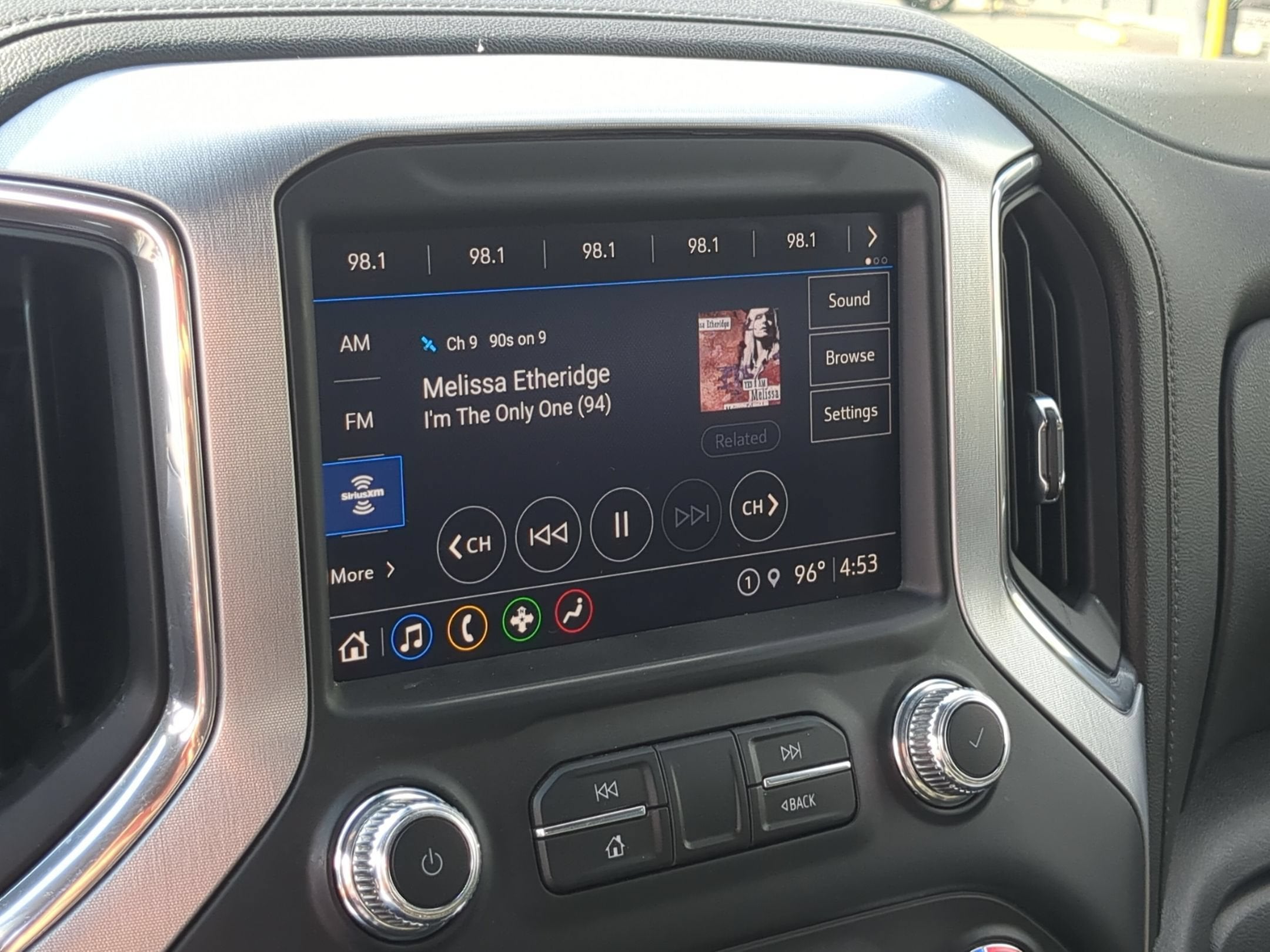 2021 GMC Sierra 1500 SLT