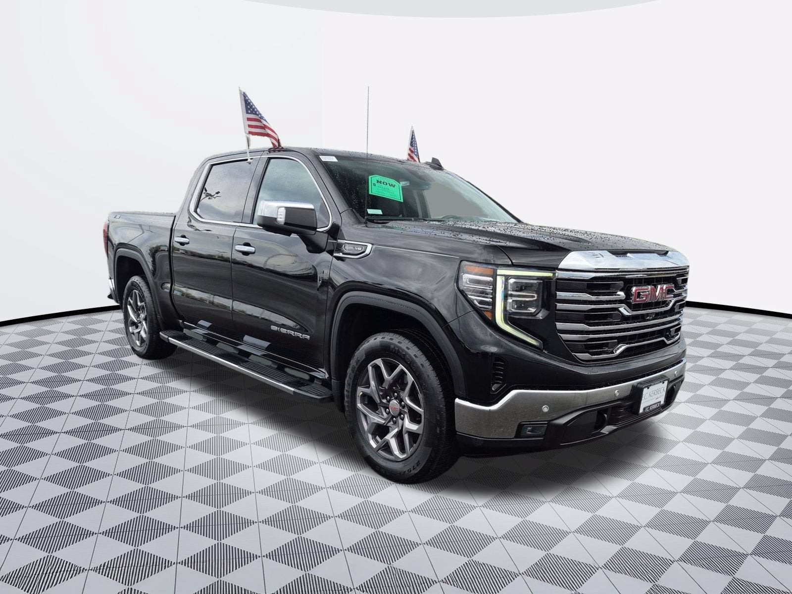 2022 GMC Sierra 1500 SLT - Photo 2
