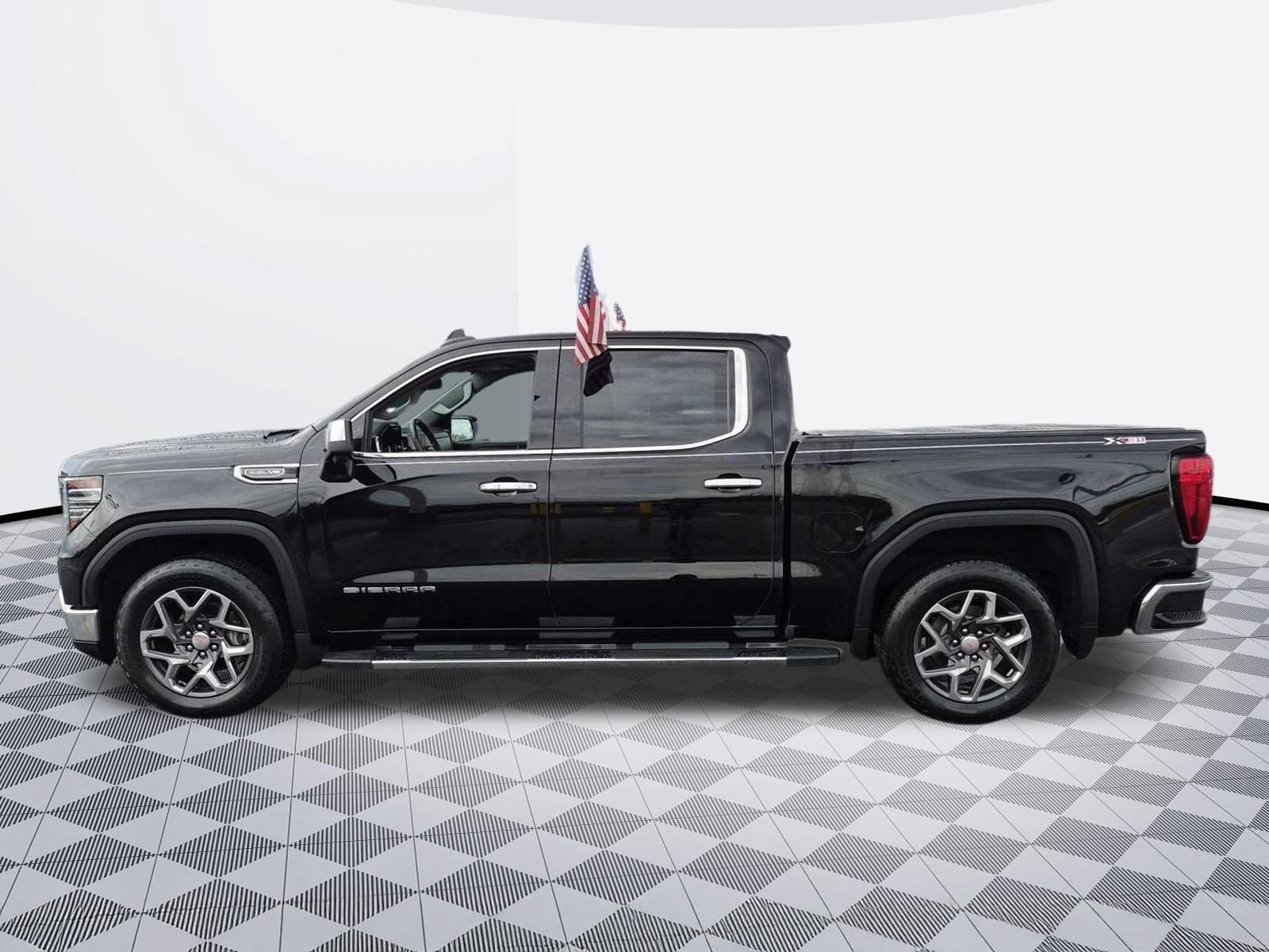 2022 GMC Sierra 1500 SLT - Photo 5