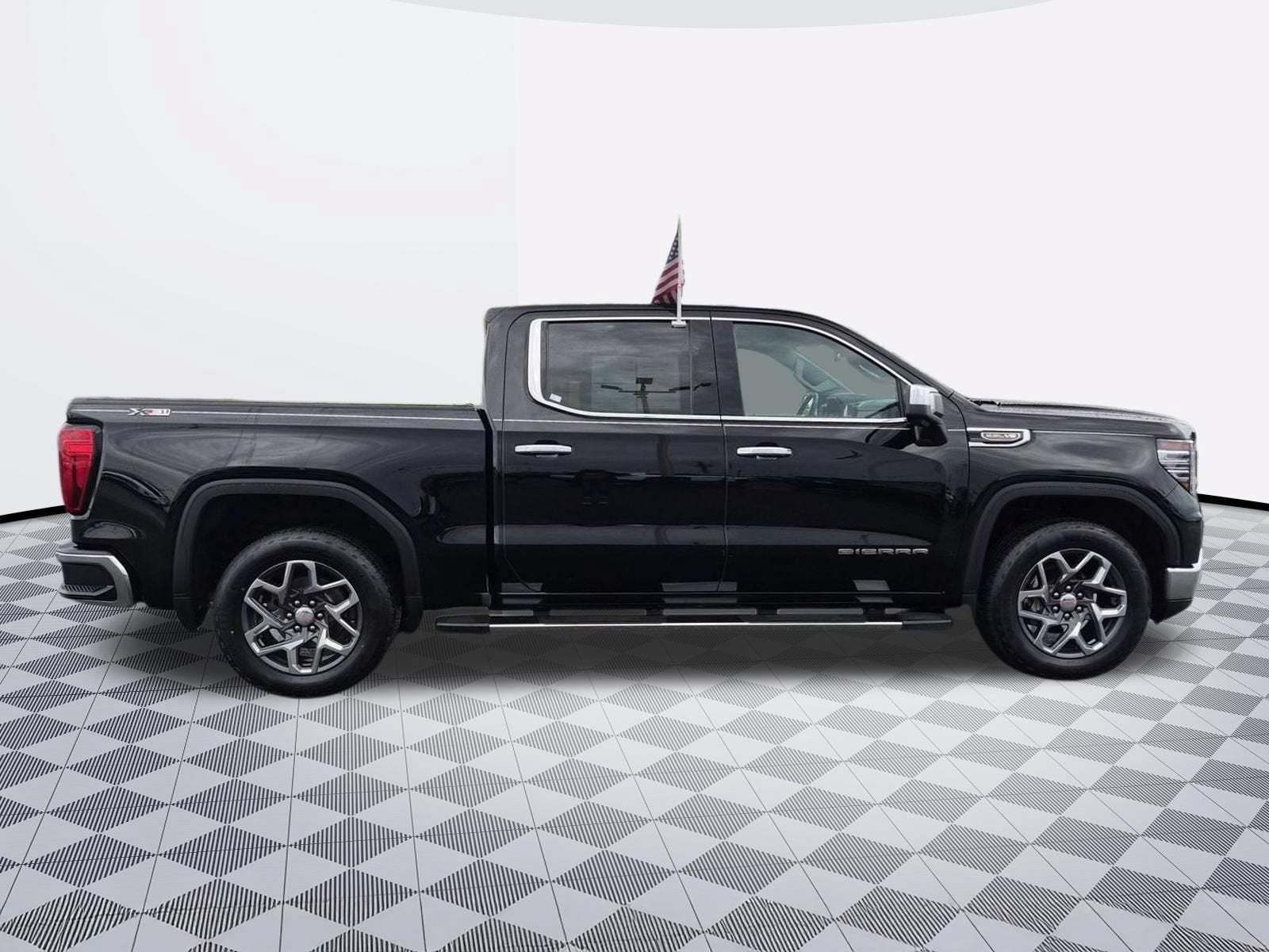 2022 GMC Sierra 1500 SLT - Photo 9