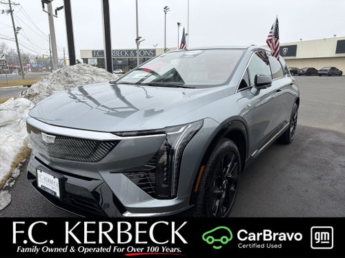 2025 Cadillac OPTIQ Luxury 1