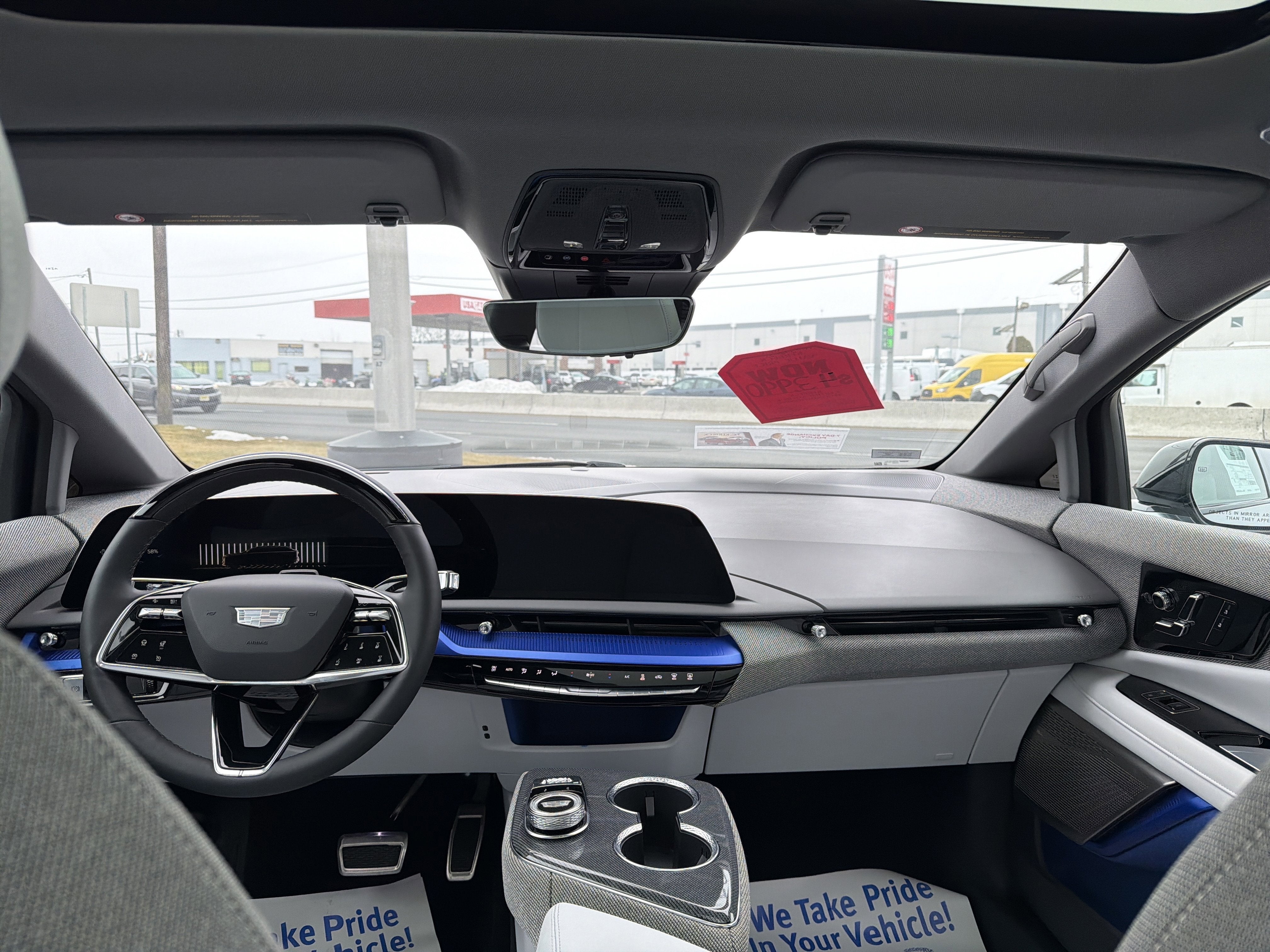 2025 Cadillac OPTIQ Luxury 1