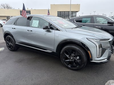 2025 Cadillac OPTIQ Luxury 1