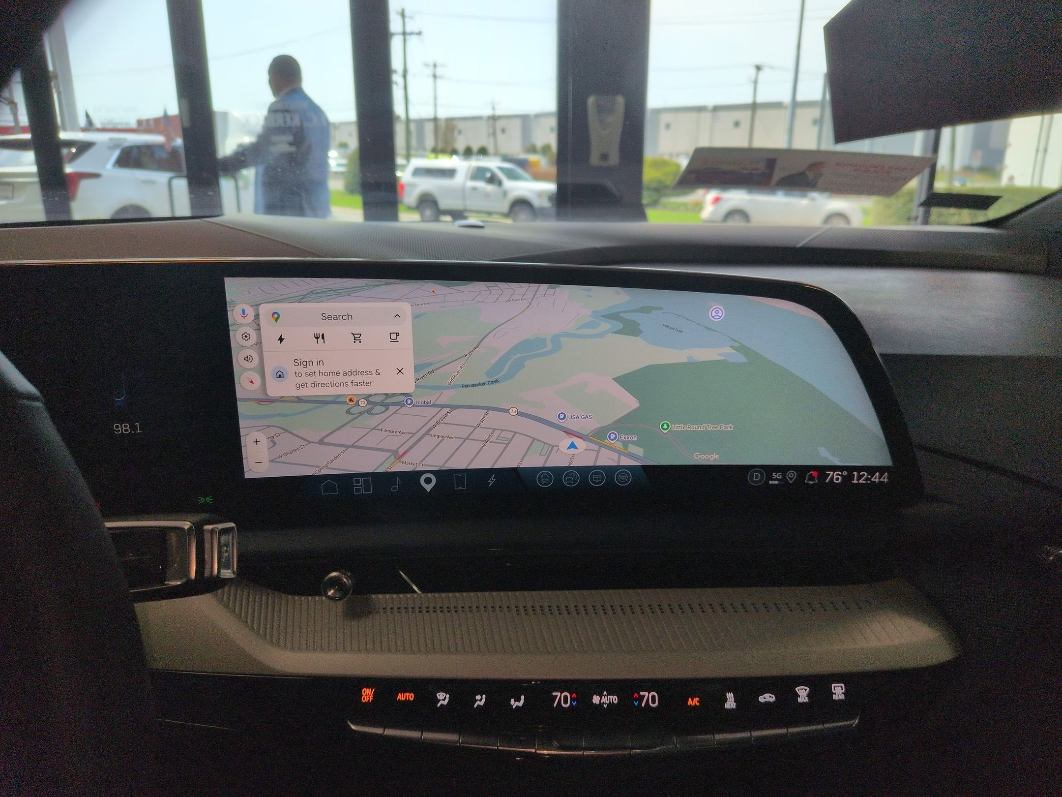 2025 Cadillac OPTIQ Sport 2