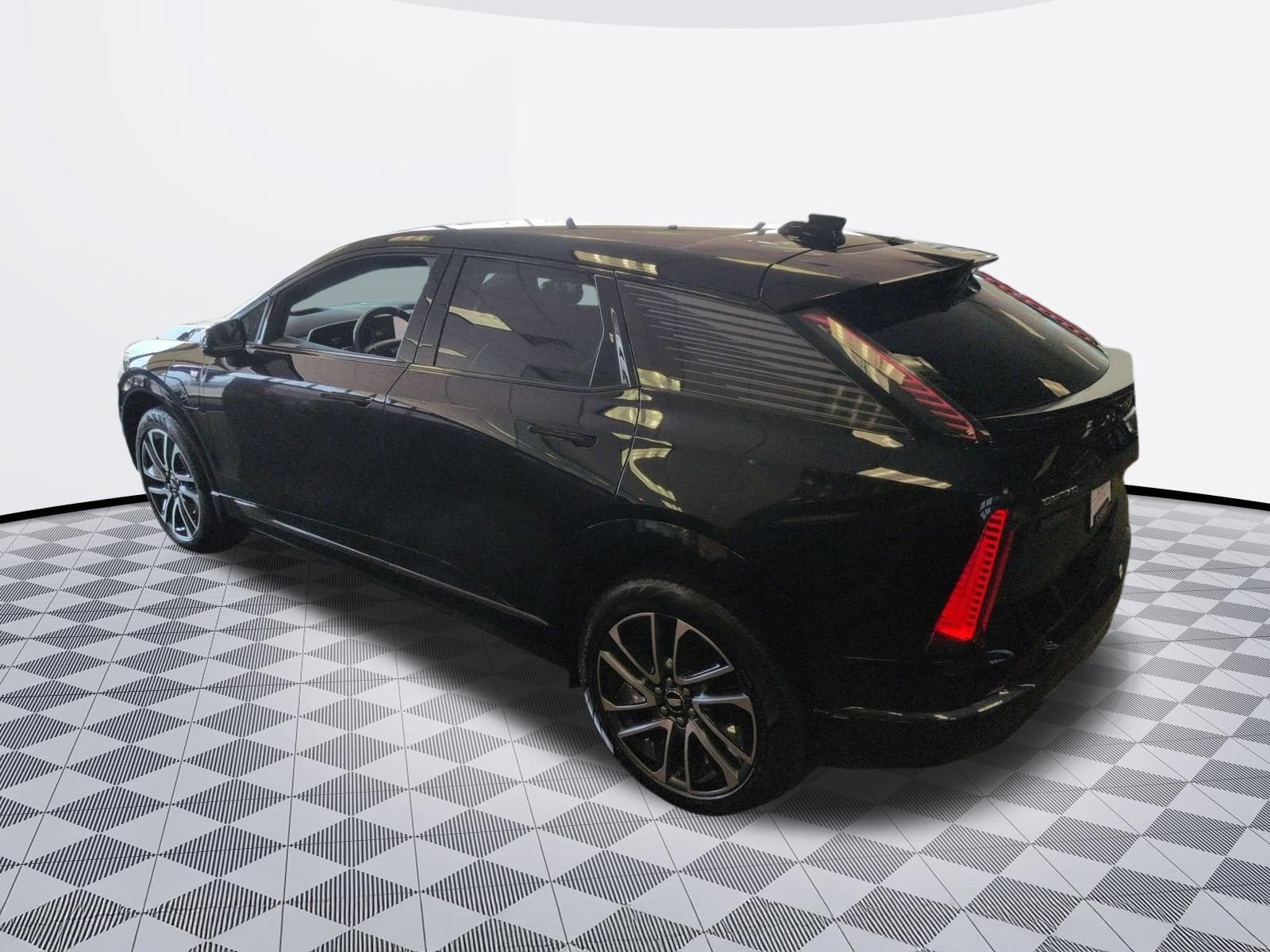 2025 Cadillac OPTIQ Sport 2