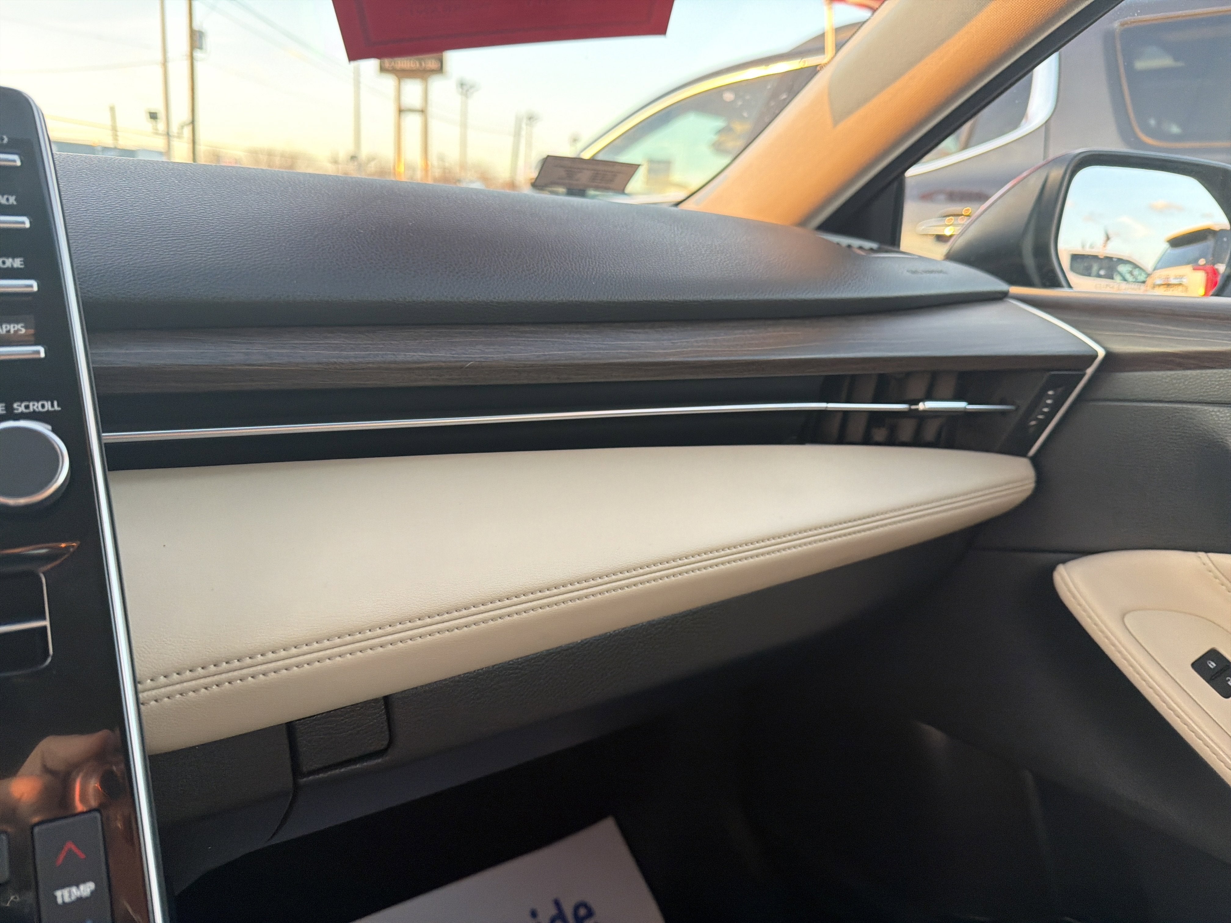 2020 Toyota Avalon XLE