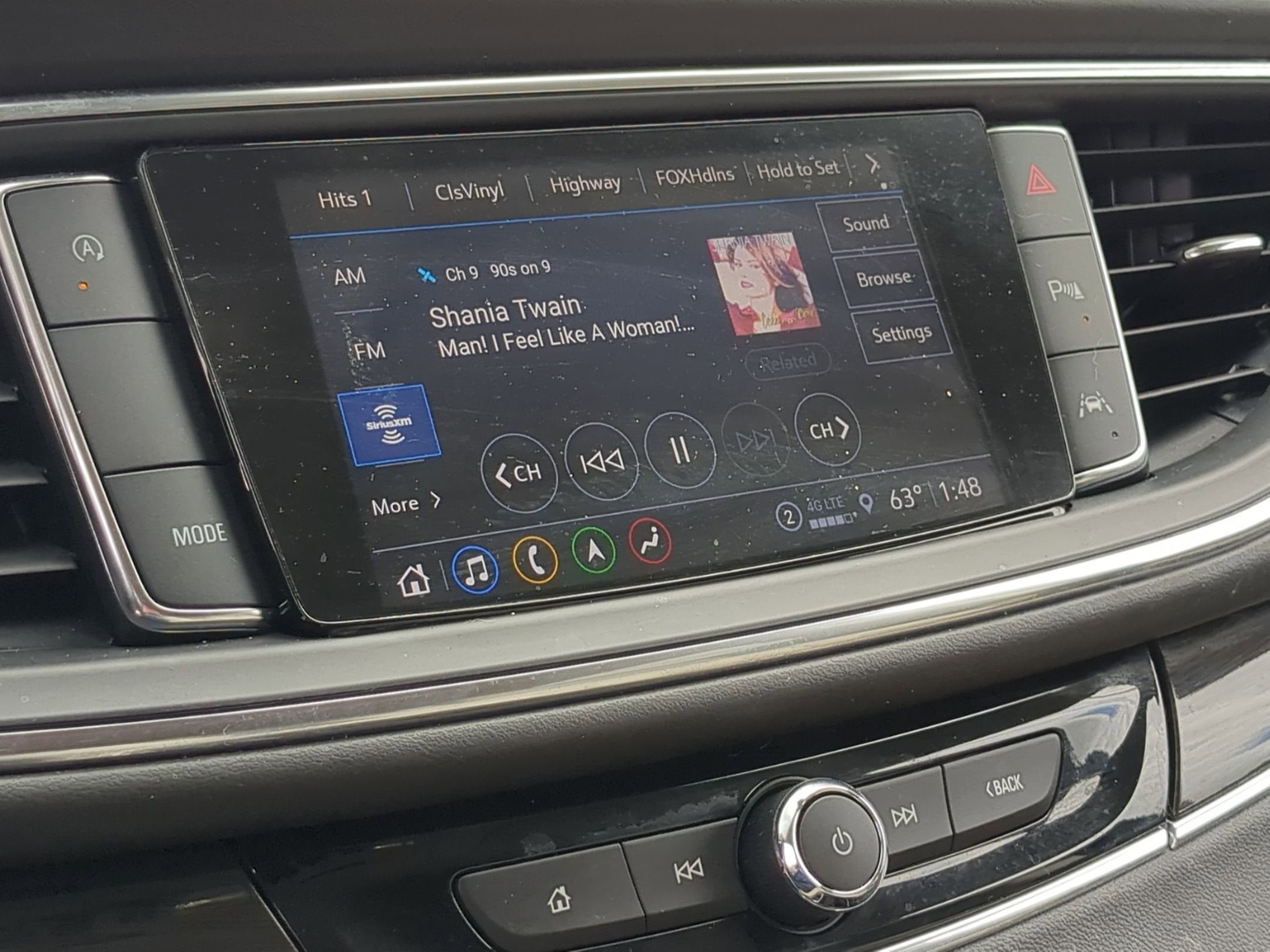 2023 Buick Enclave Essence