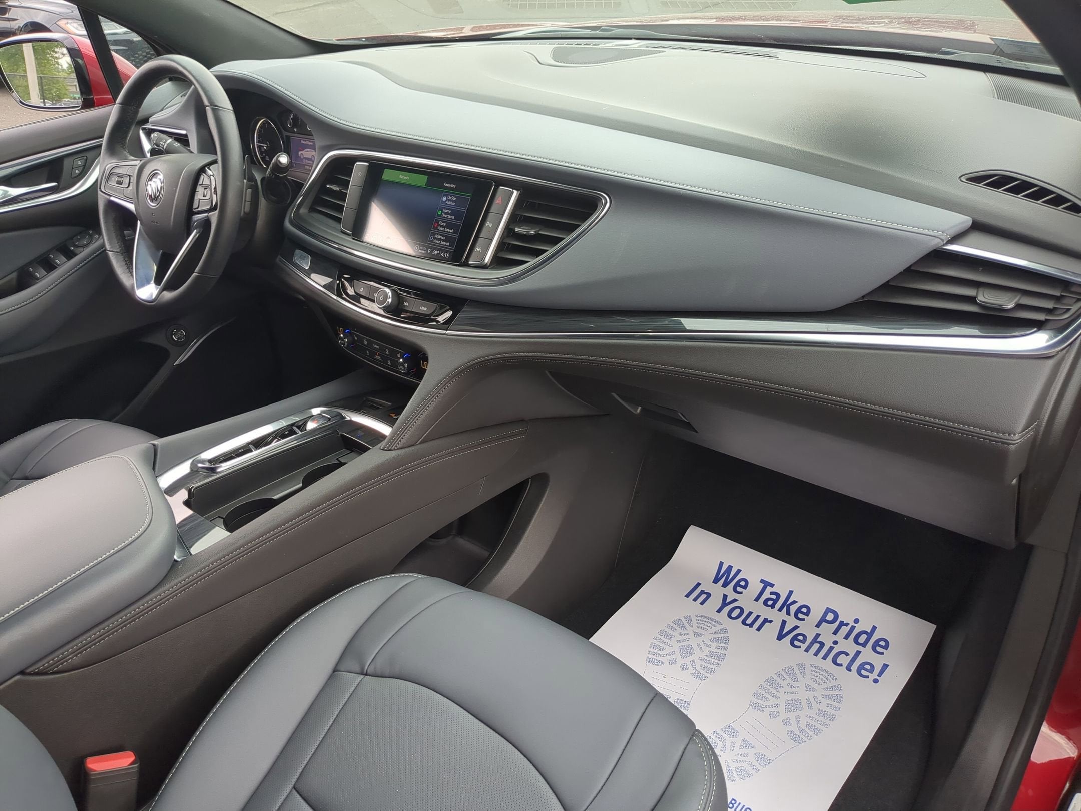 2023 Buick Enclave Essence