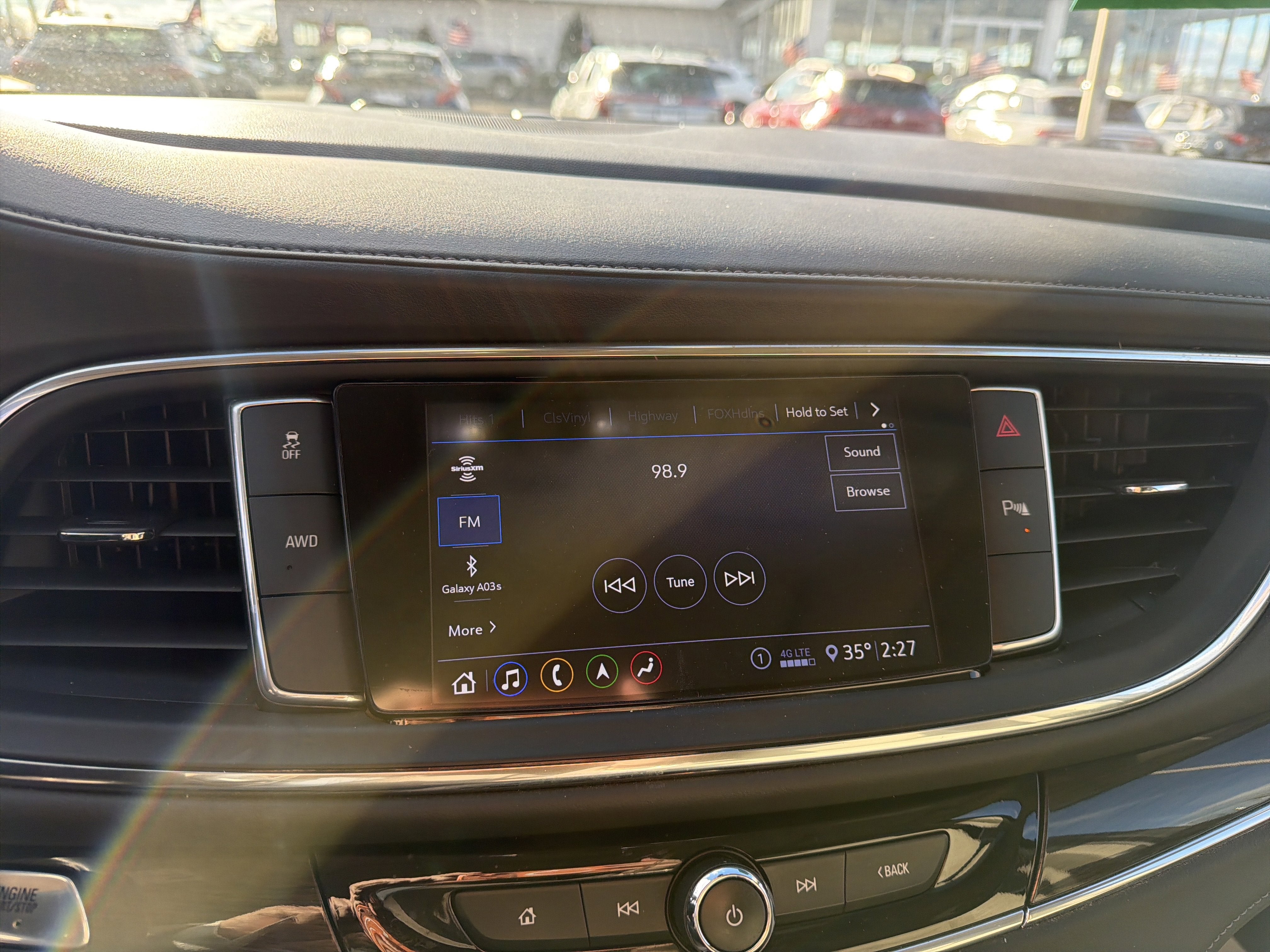 2021 Buick Enclave Essence