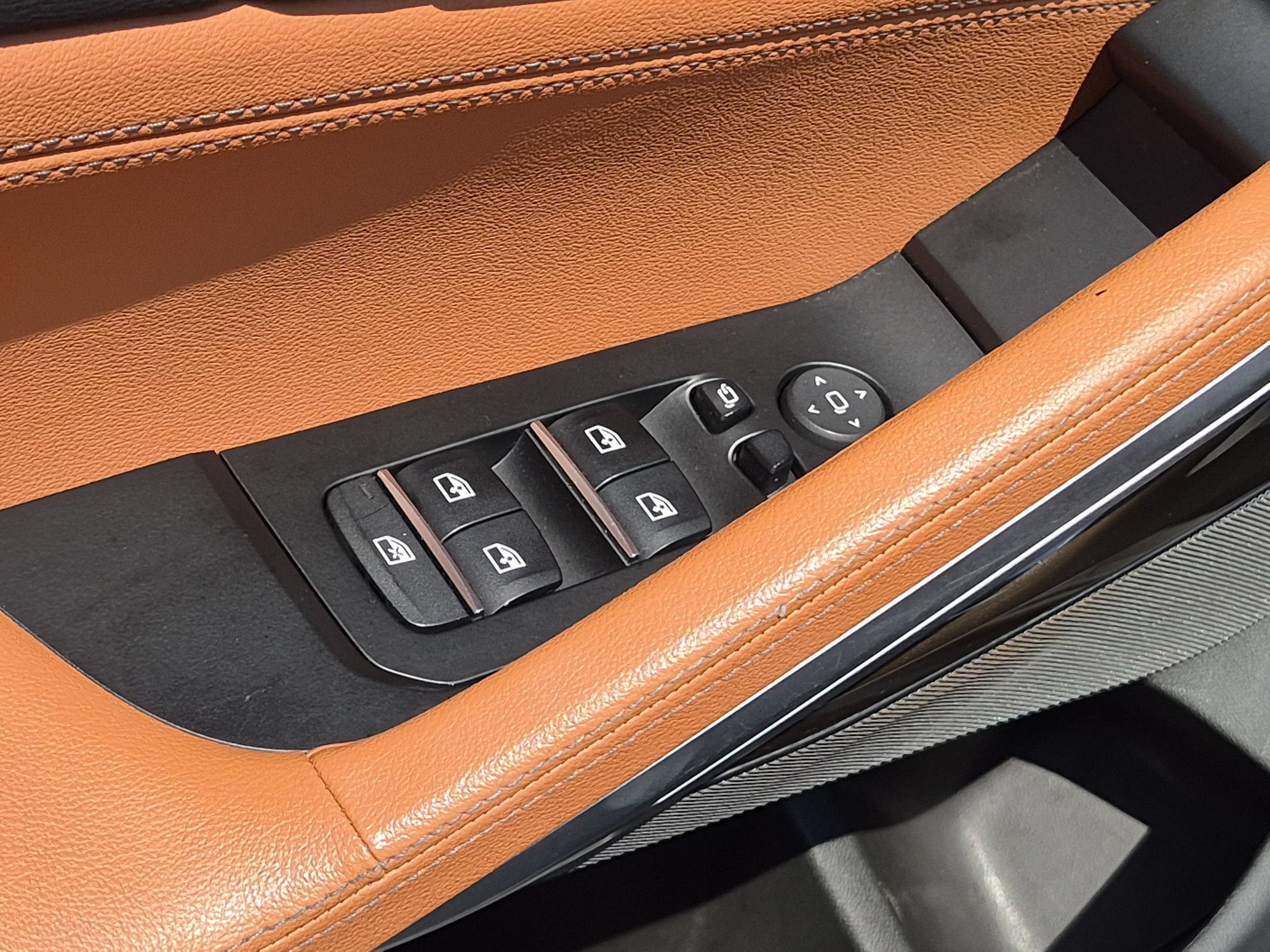 2022 BMW X6 M50i