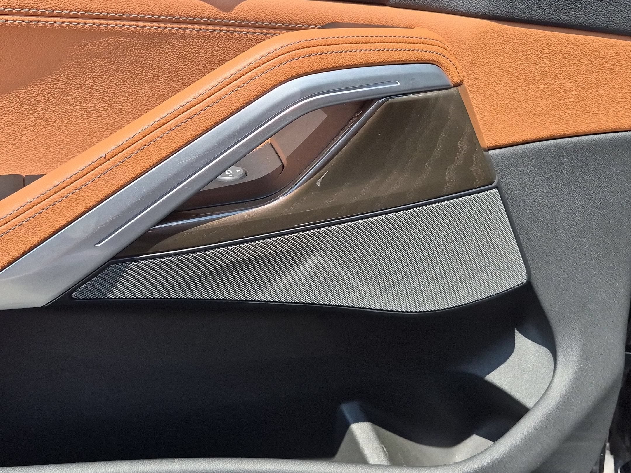 2022 BMW X6 M50i