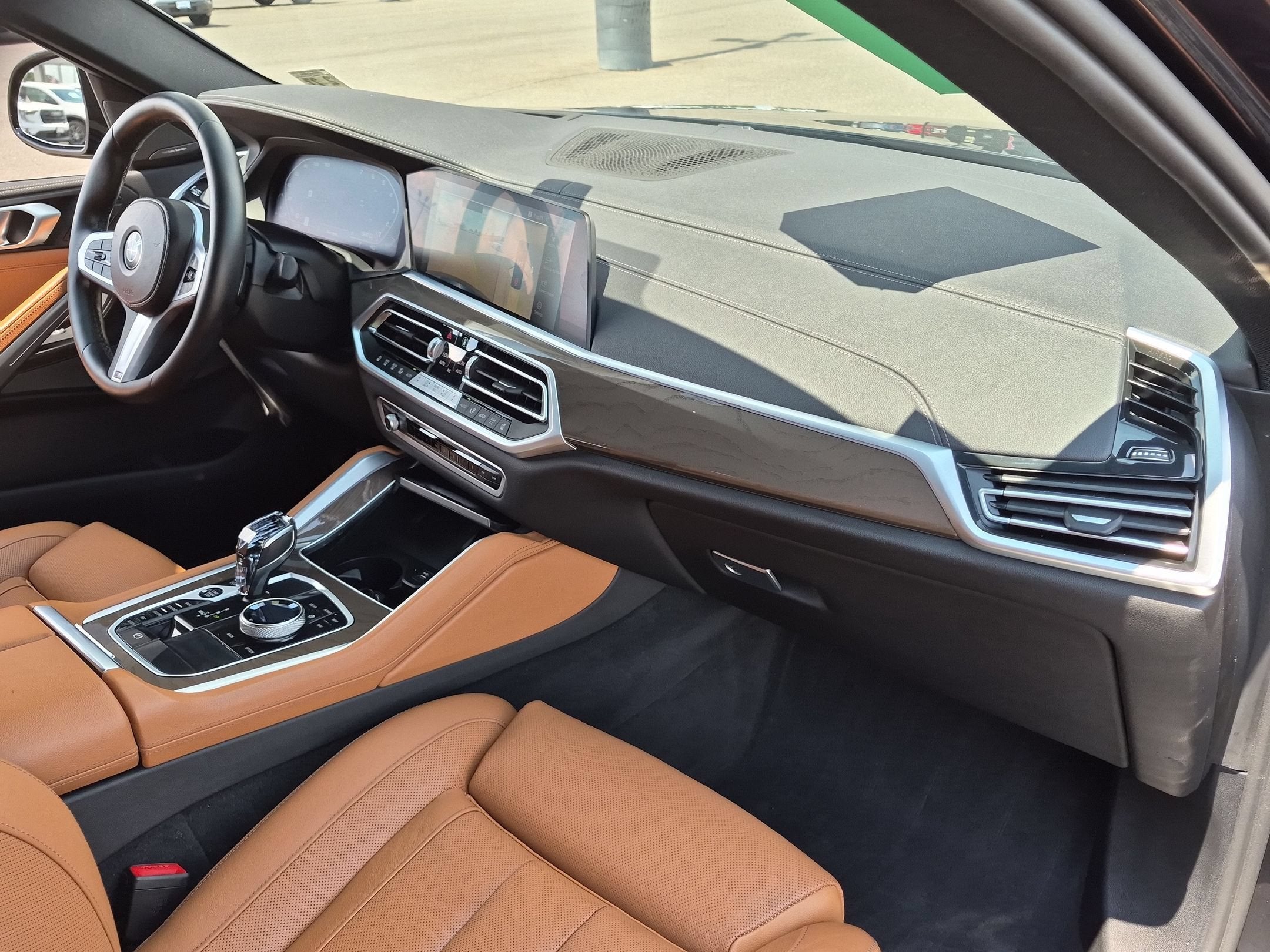 2022 BMW X6 M50i