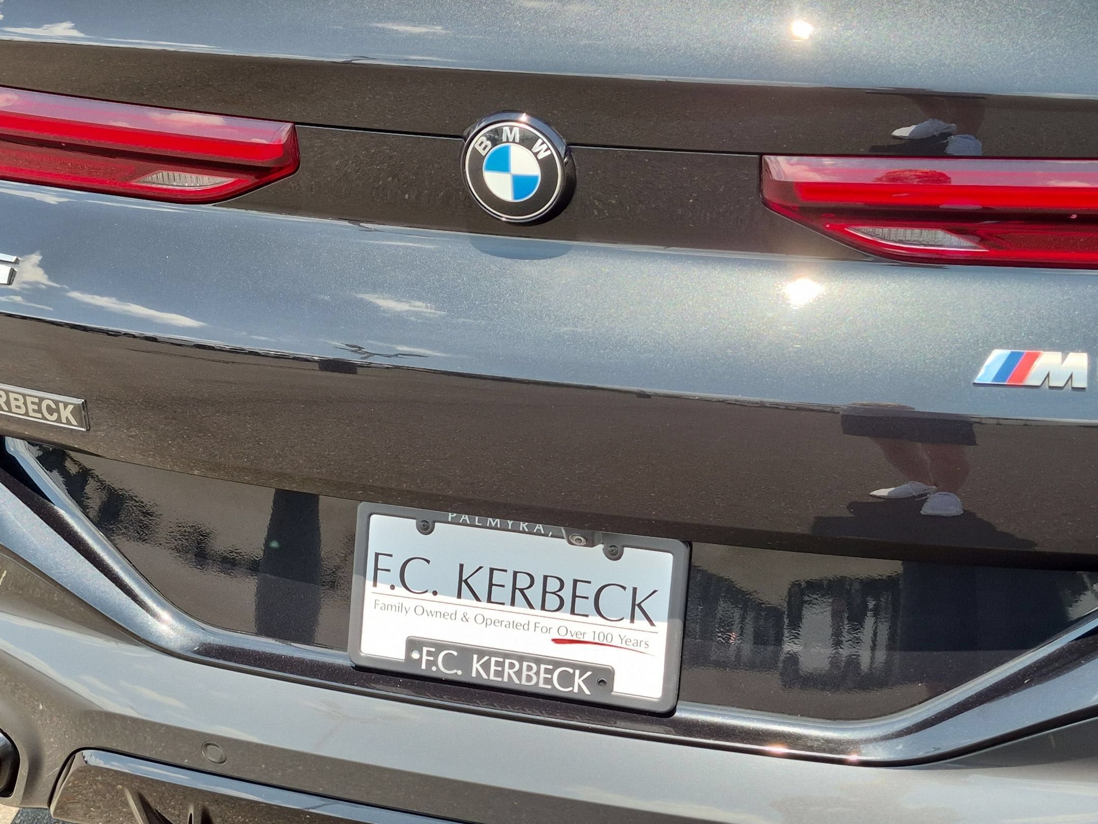 2022 BMW X6 M50i