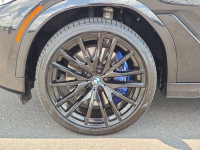 2022 BMW X6 M50i