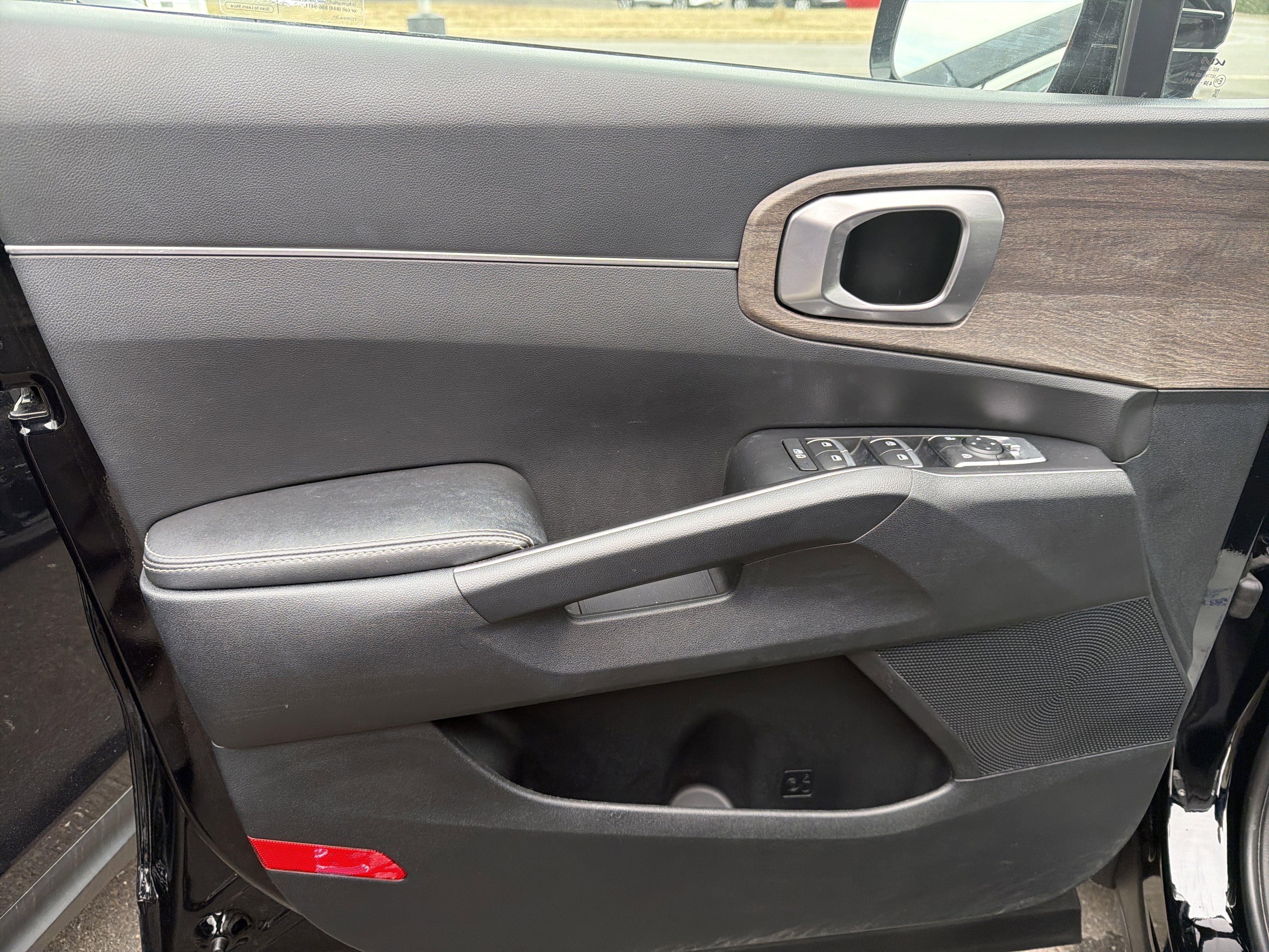 2023 Kia Sorento X-Line S