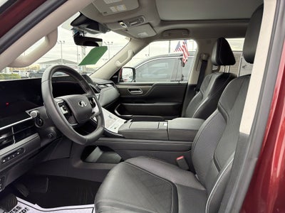 2025 INFINITI QX80 LUXE