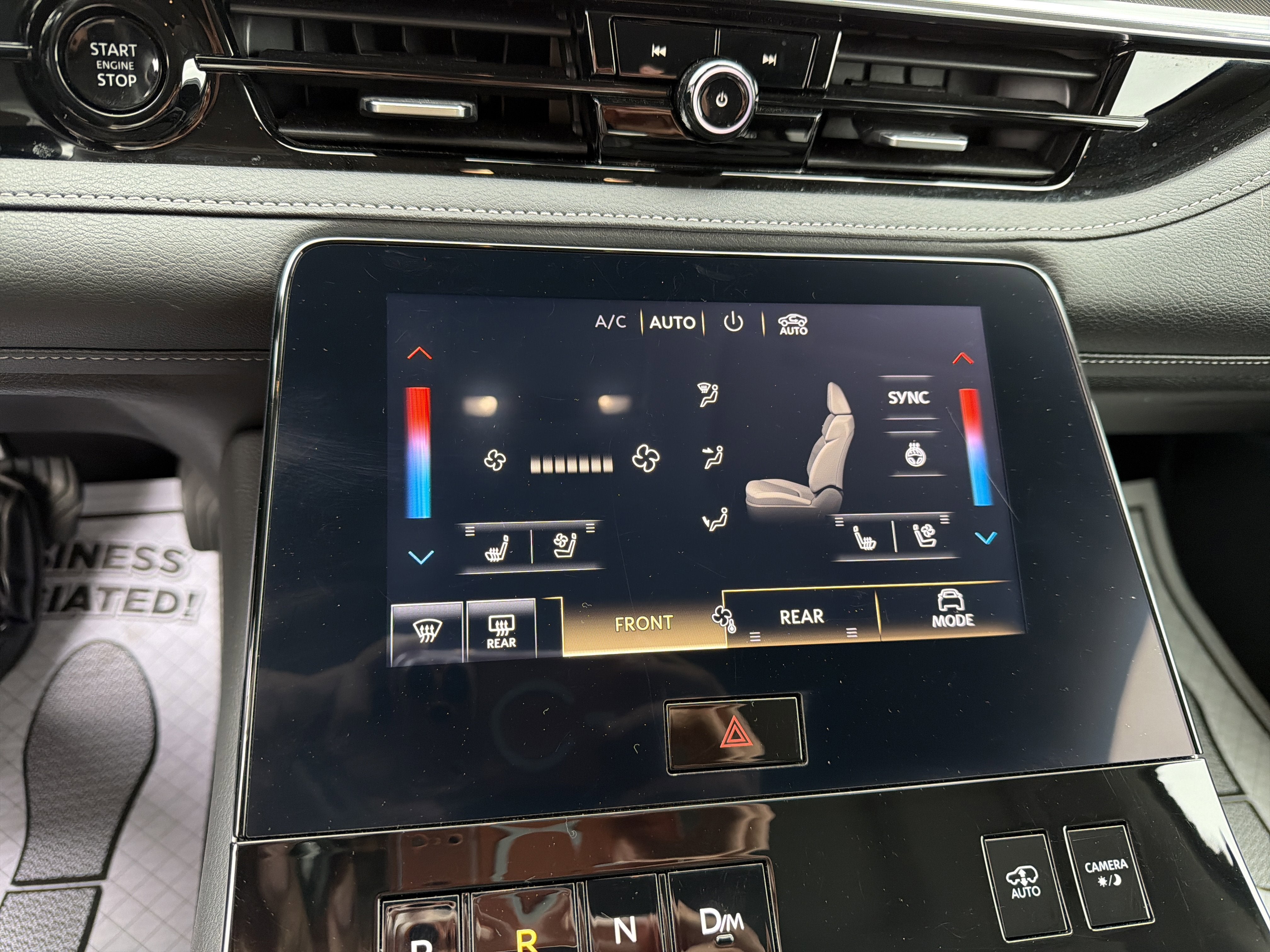 2025 INFINITI QX80 LUXE