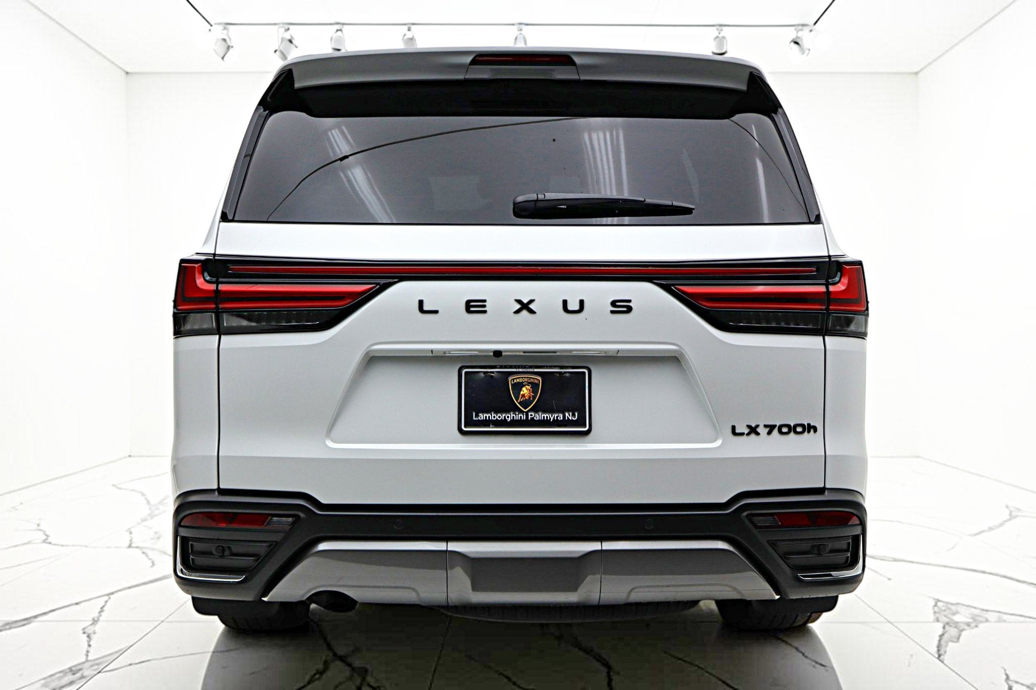 2025 Lexus LX 700h Luxury