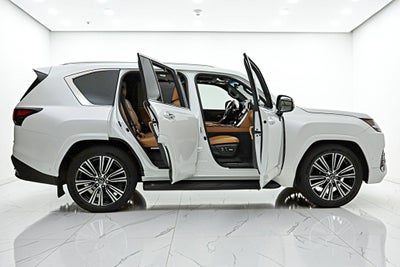 2025 Lexus LX 700h Luxury