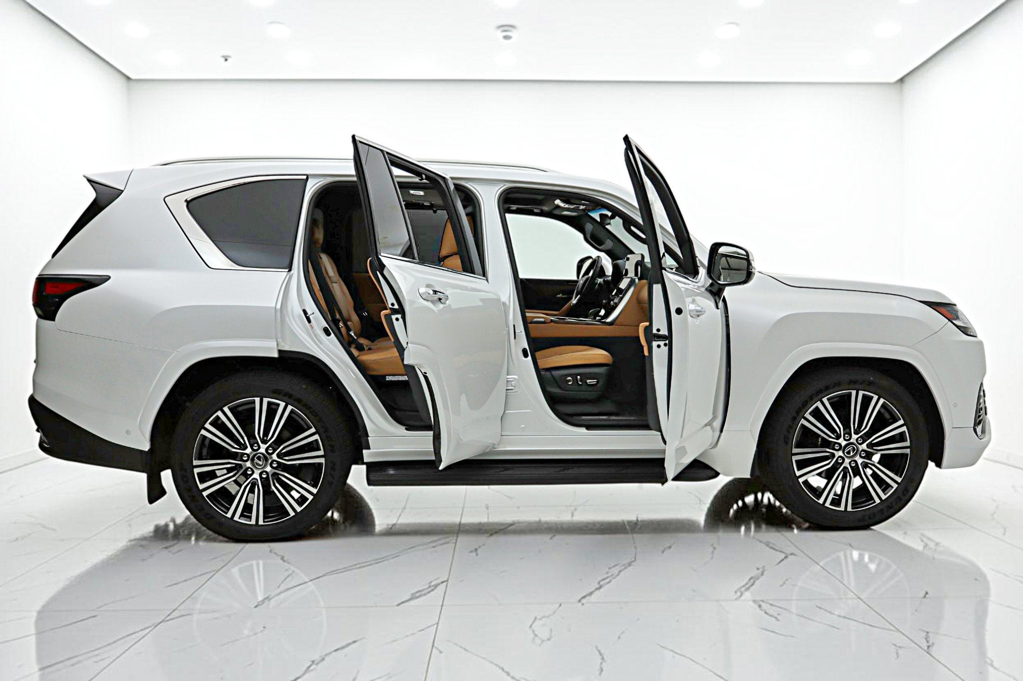 2025 Lexus LX 700h Luxury