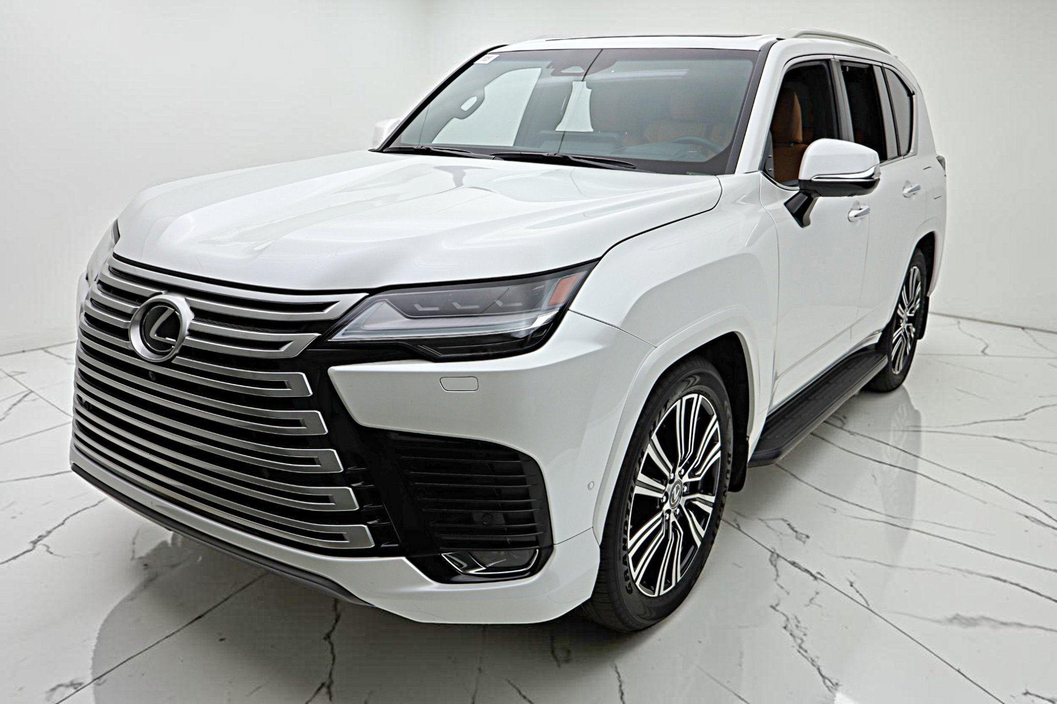 2025 Lexus LX 700h Luxury