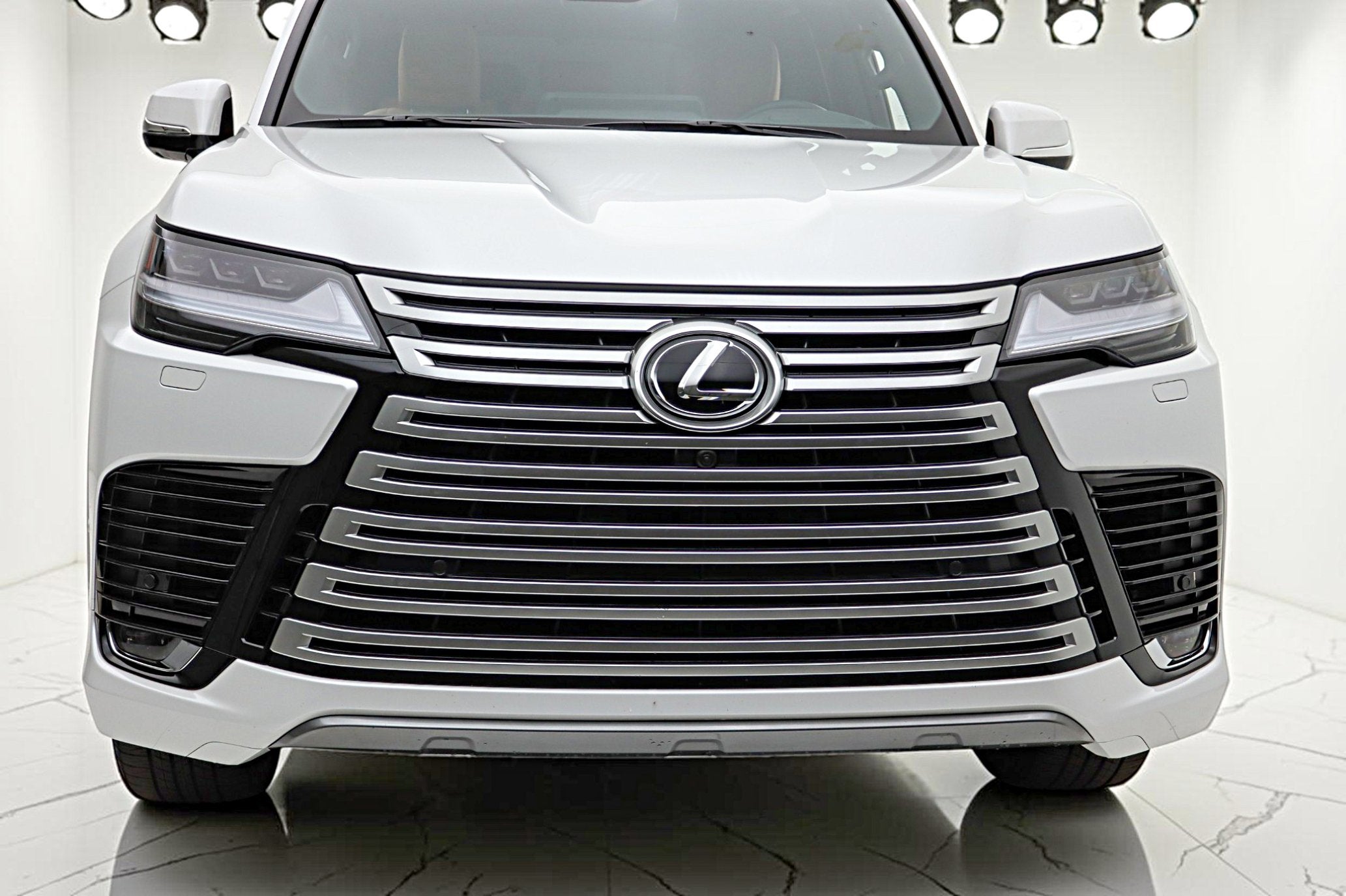 2025 Lexus LX 700h Luxury