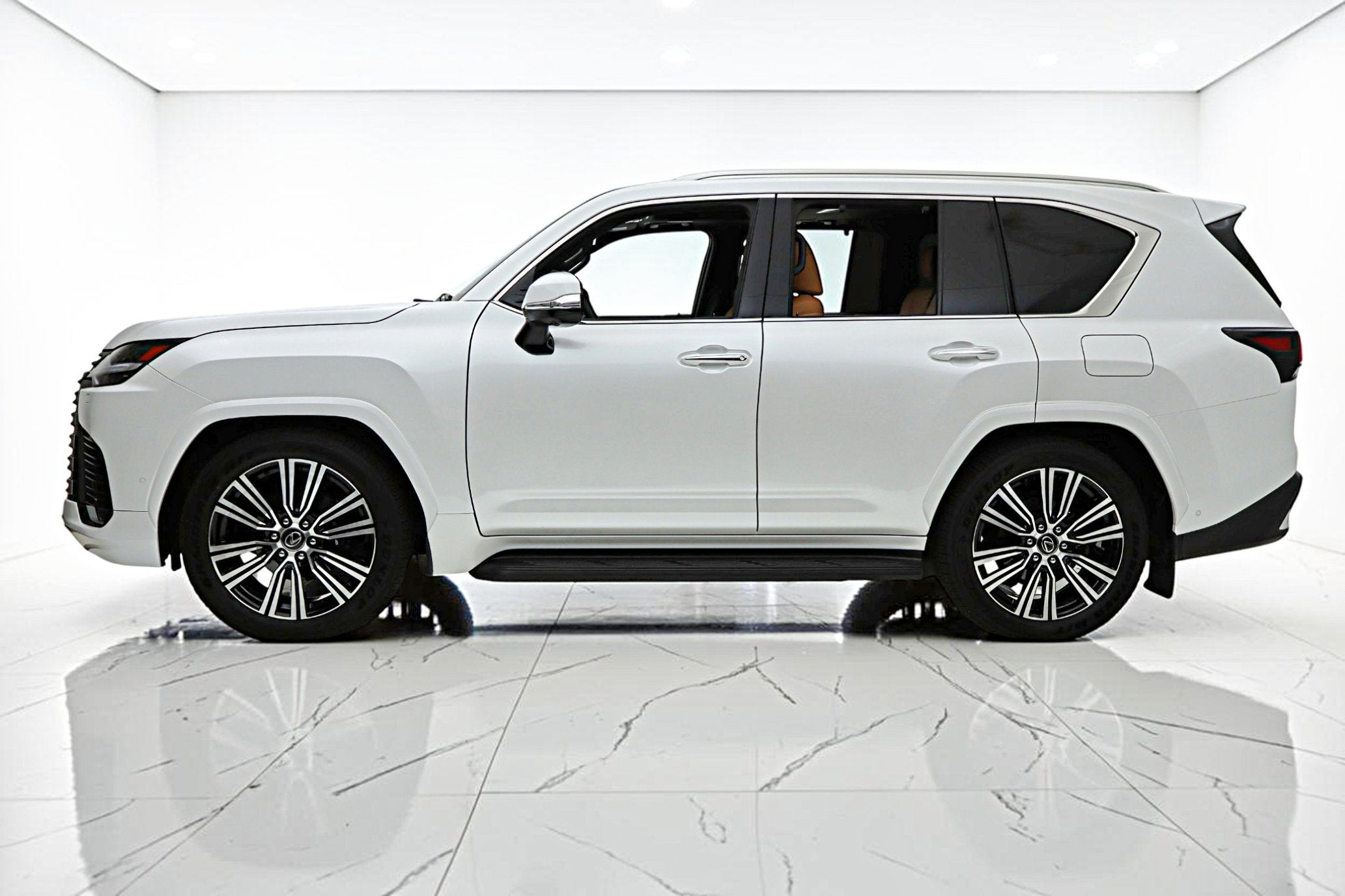 2025 Lexus LX 700h Luxury