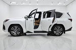 2025 Lexus LX 700h Luxury
