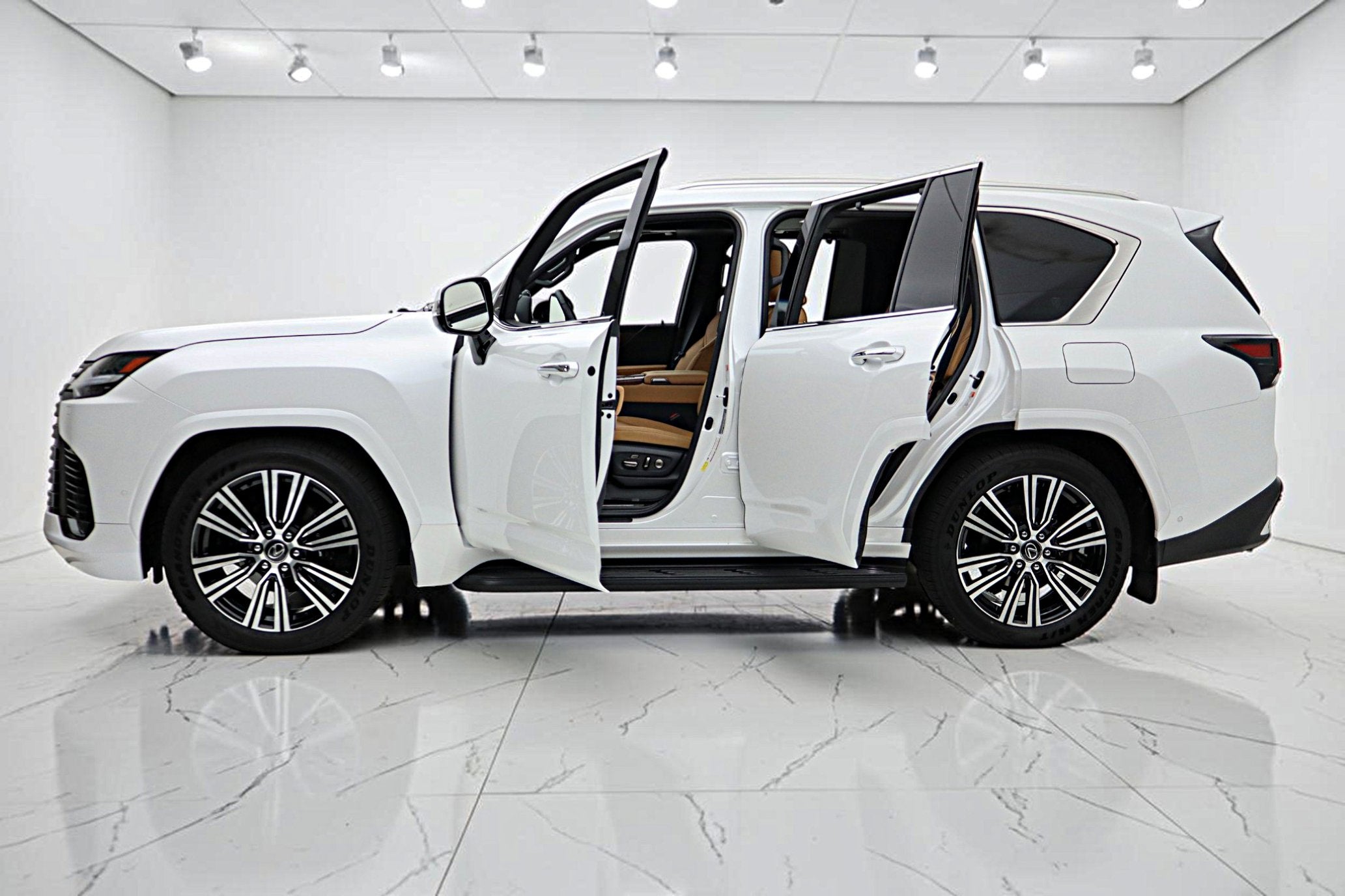2025 Lexus LX 700h Luxury