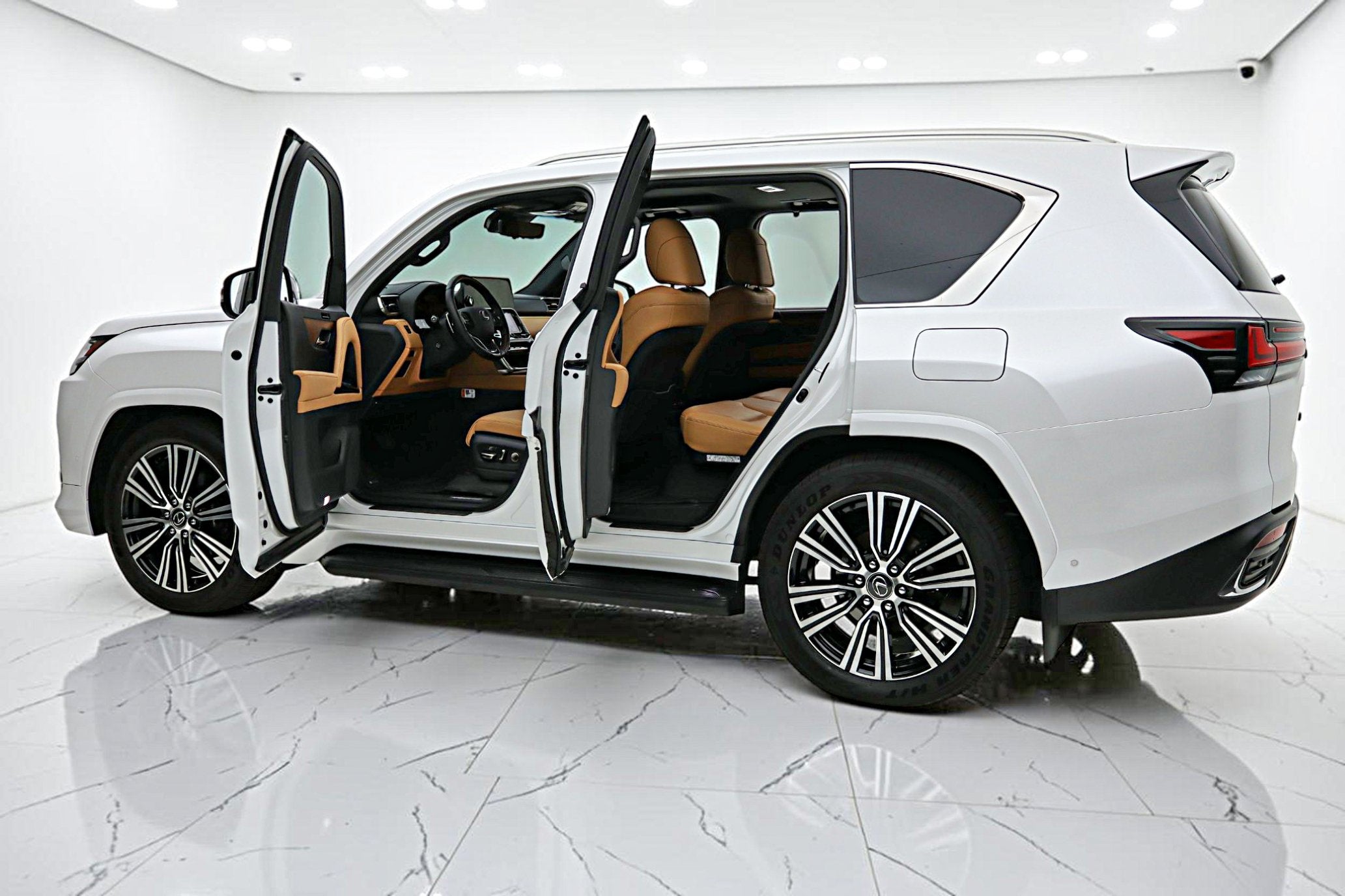 2025 Lexus LX 700h Luxury