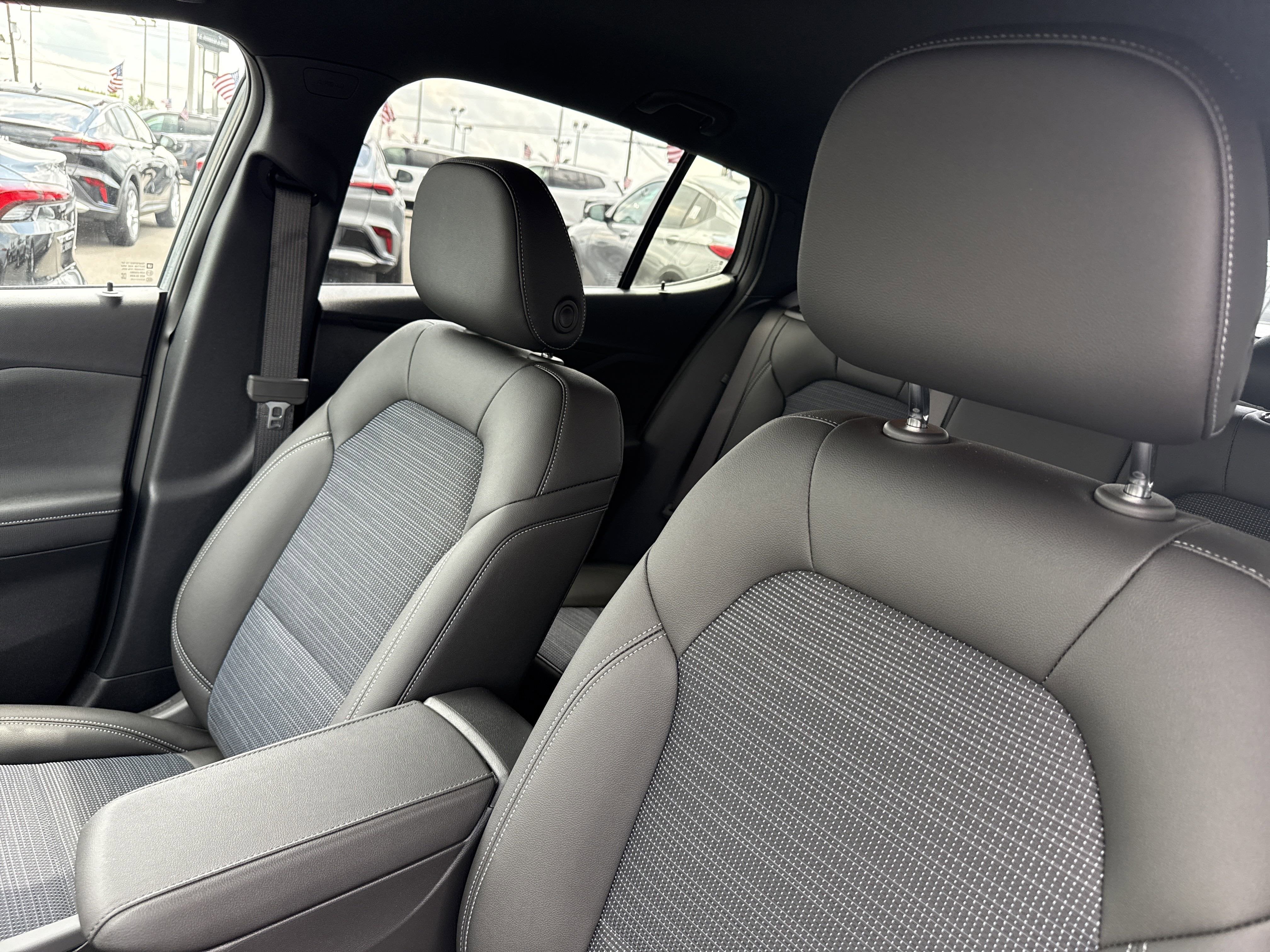 2025 Buick Envista Preferred