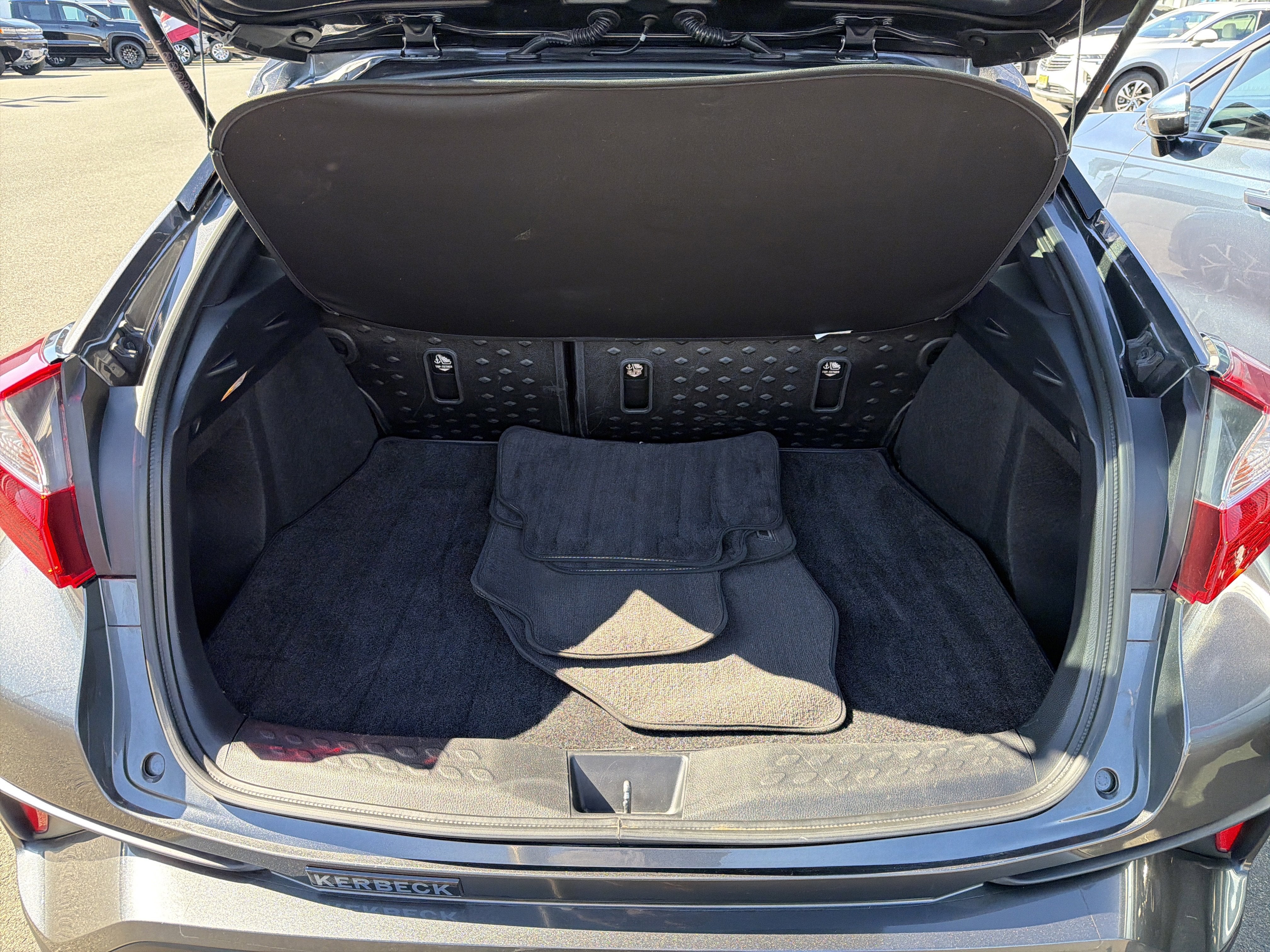 2019 Toyota C-HR XLE