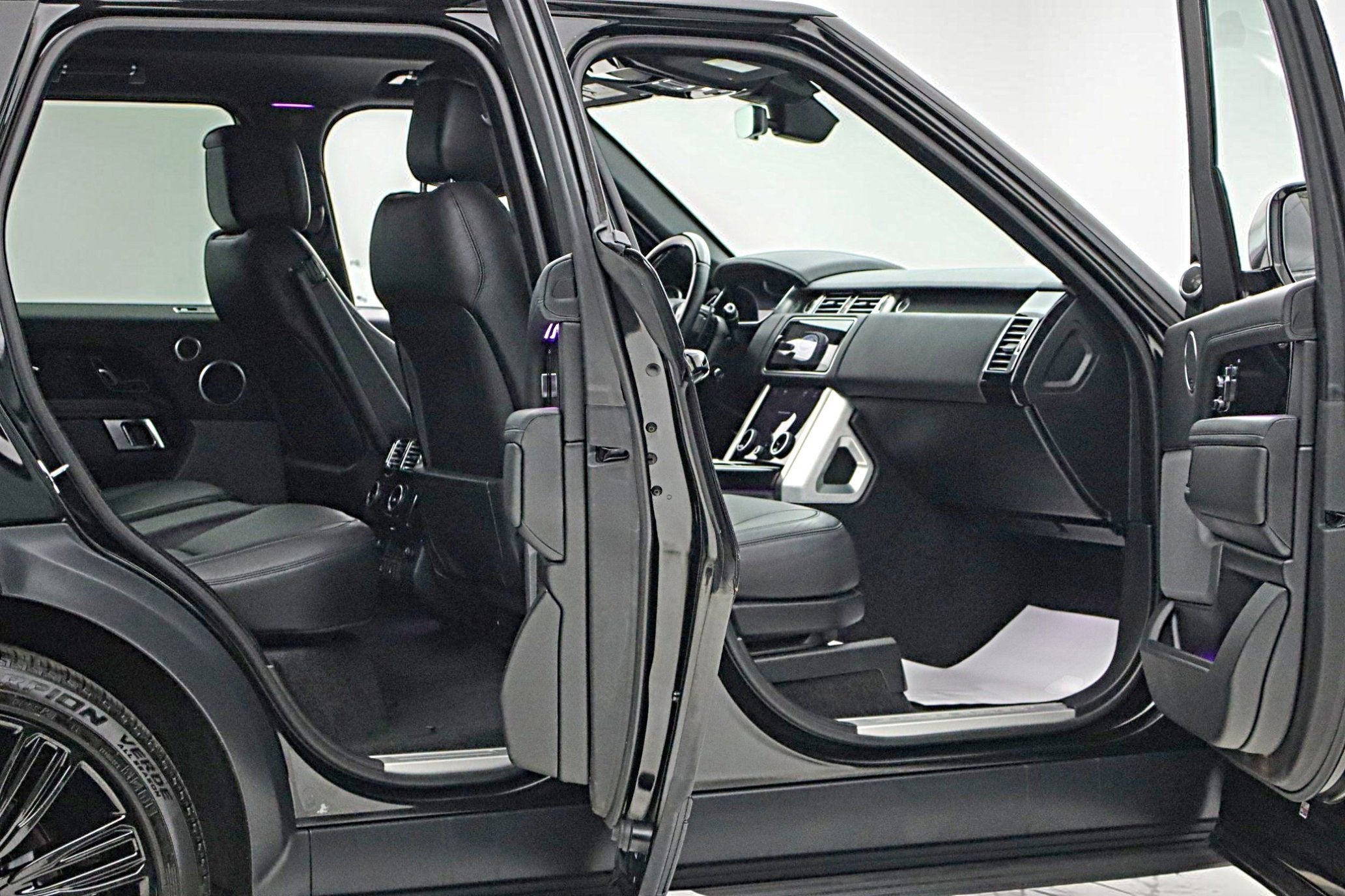 2020 Land Rover Range Rover P525 HSE