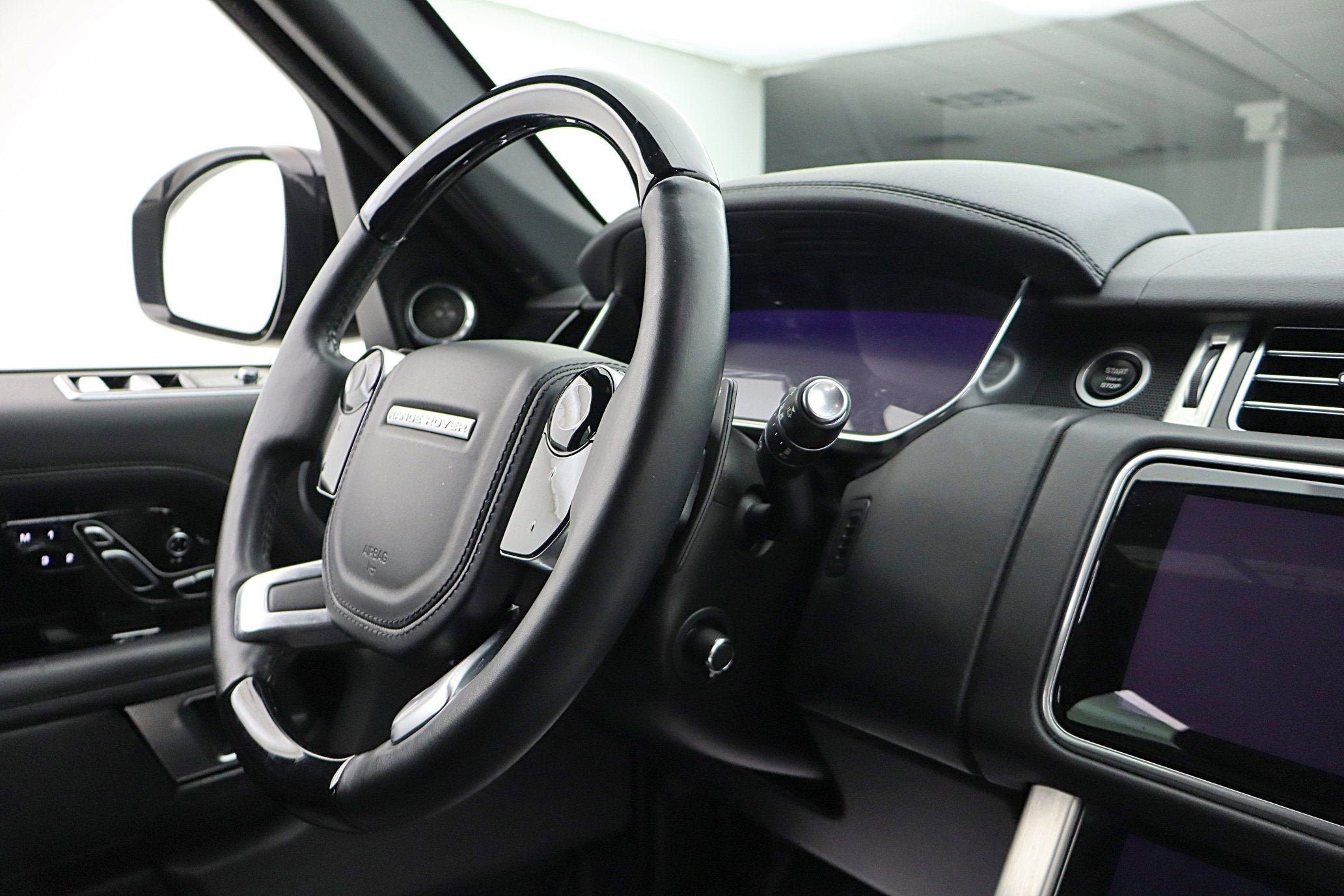 2020 Land Rover Range Rover P525 HSE