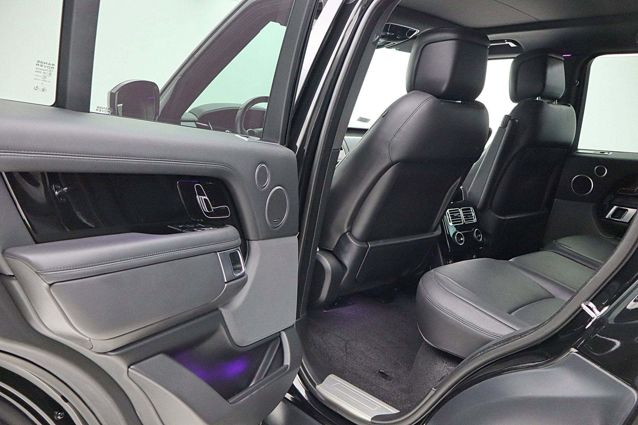 2020 Land Rover Range Rover P525 HSE