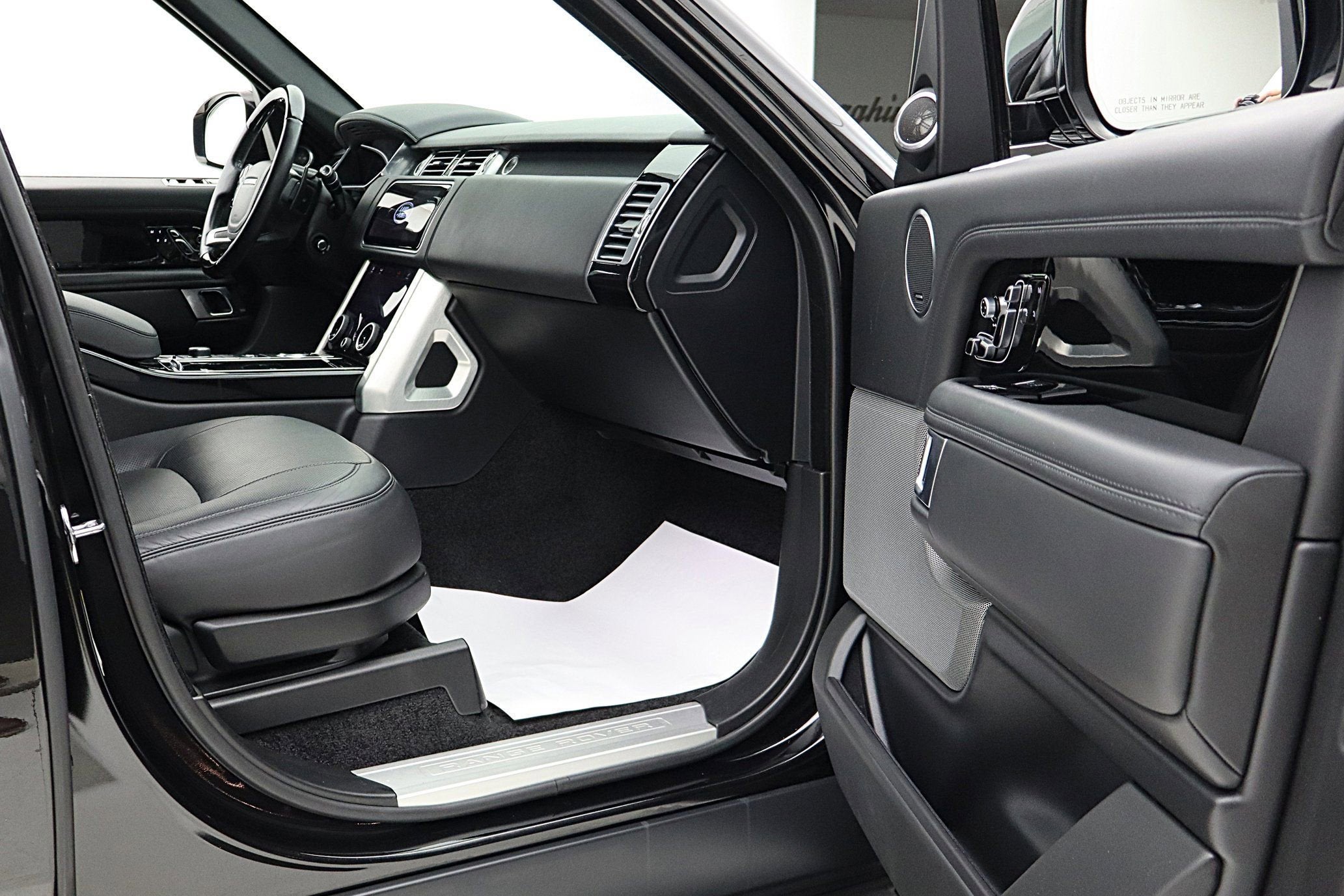 2020 Land Rover Range Rover P525 HSE