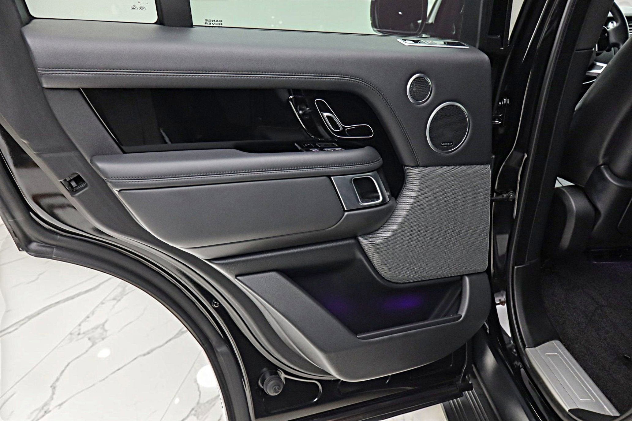 2020 Land Rover Range Rover P525 HSE