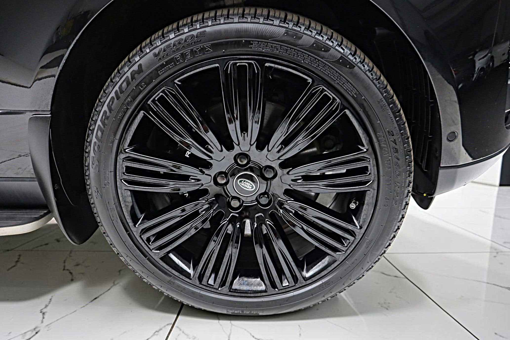 2020 Land Rover Range Rover P525 HSE