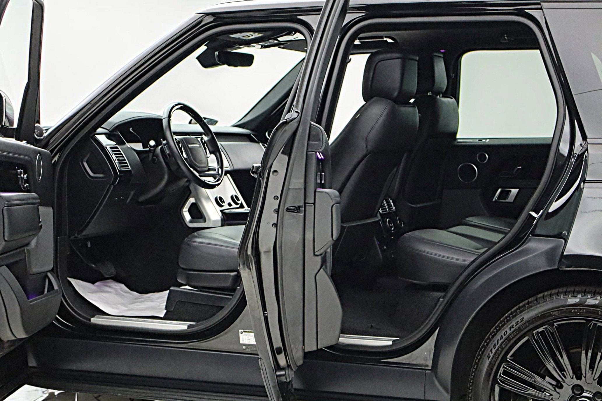 2020 Land Rover Range Rover P525 HSE