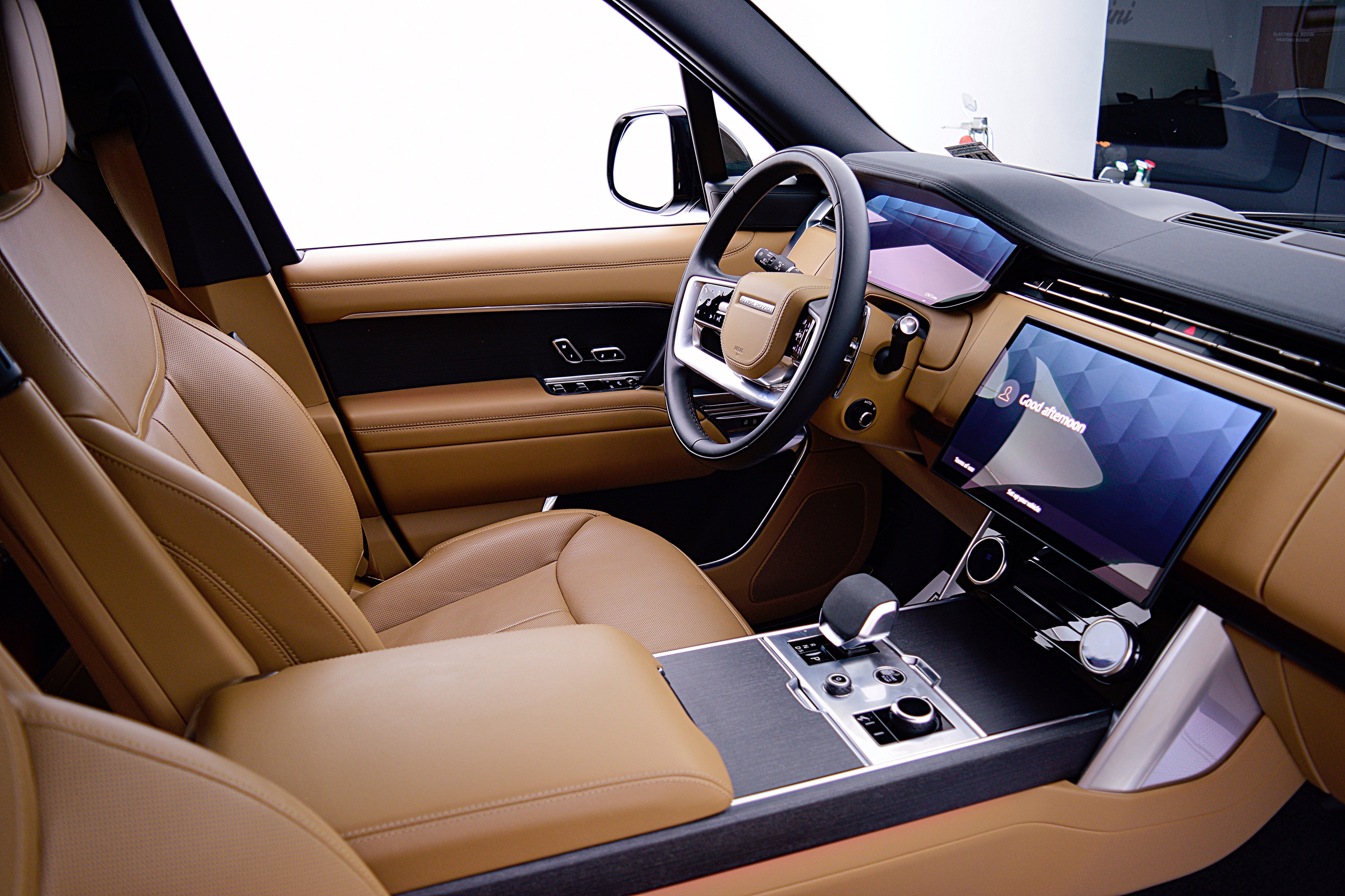 2023 Land Rover Range Rover SE