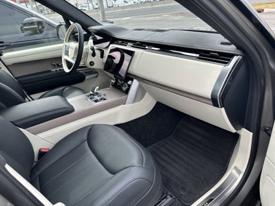 2023 Land Rover Range Rover P530 SE