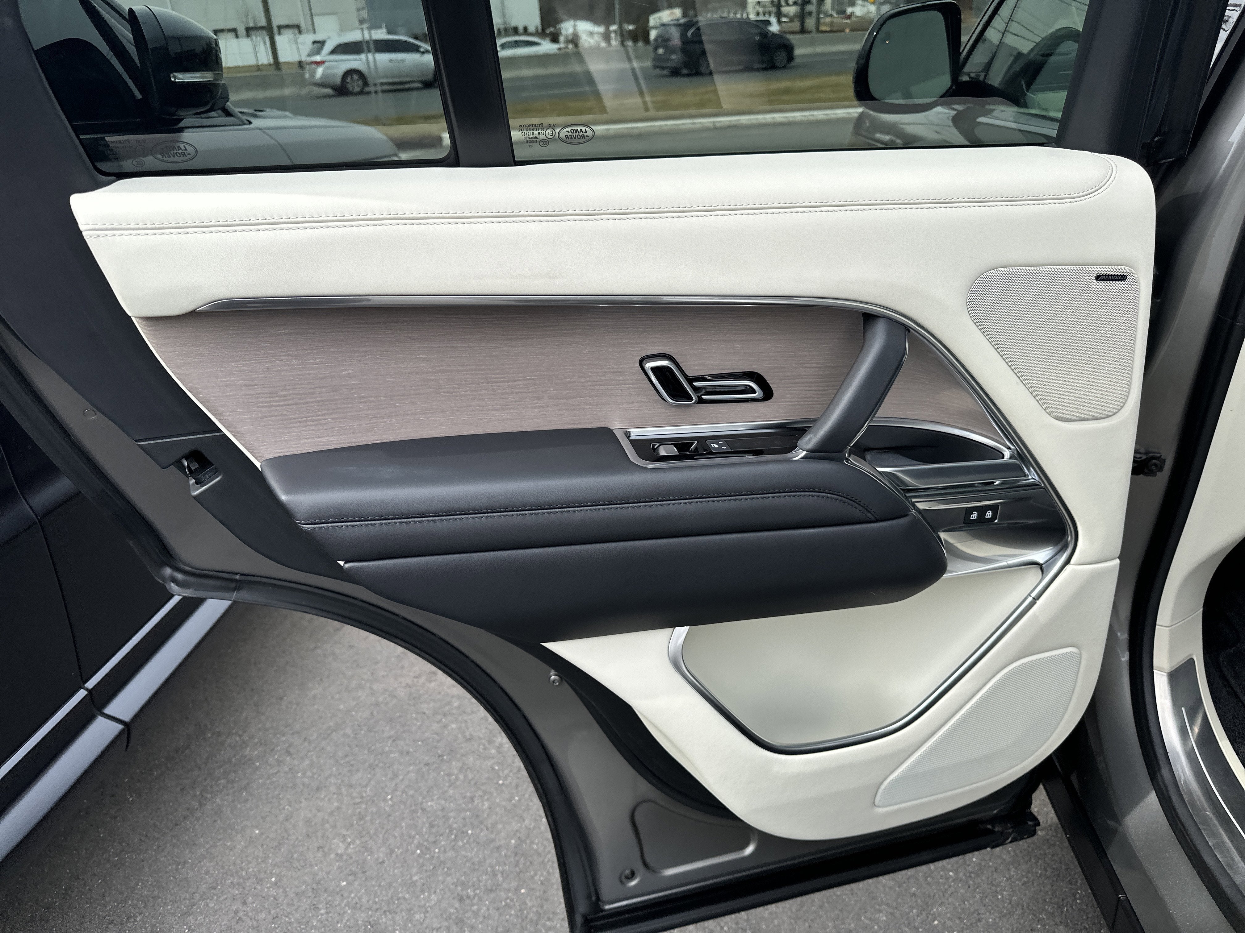 2023 Land Rover Range Rover P530 SE