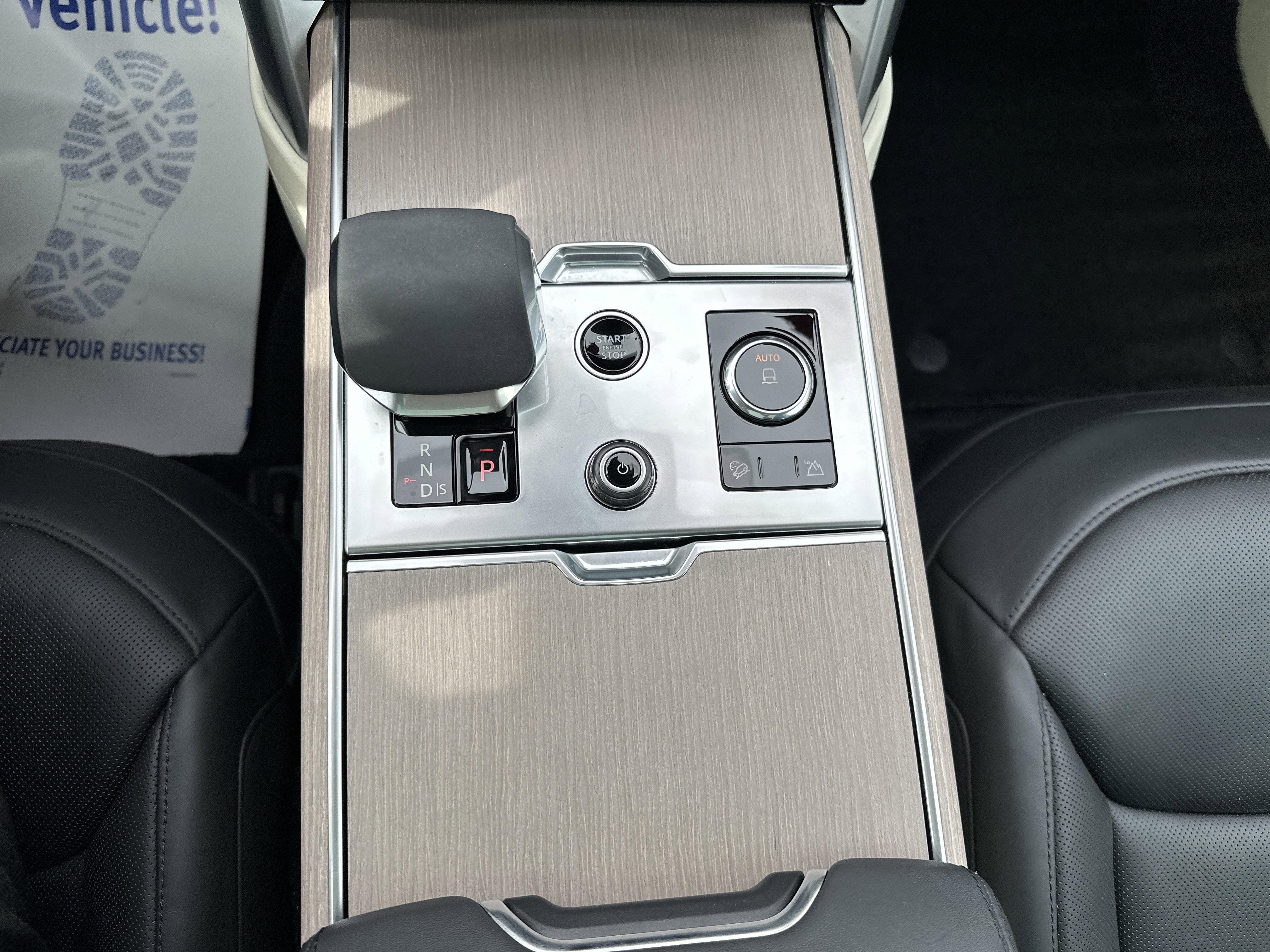 2023 Land Rover Range Rover P530 SE