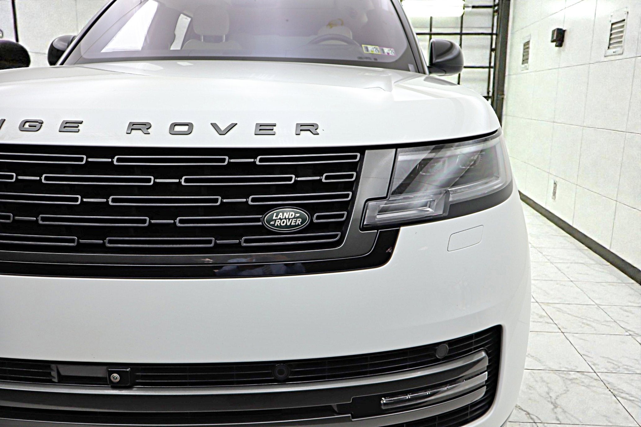 2023 Land Rover Range Rover SE